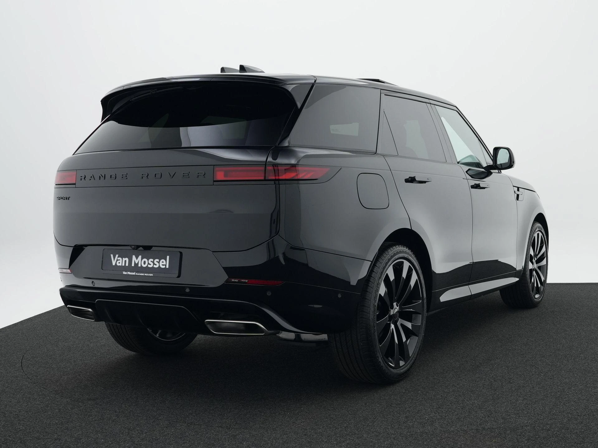 Land Rover-Range Rover Sport-image-2