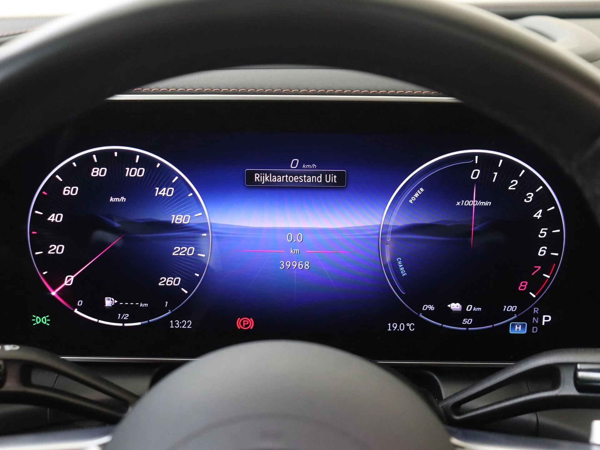 Mercedes-Benz-GLC-image-11