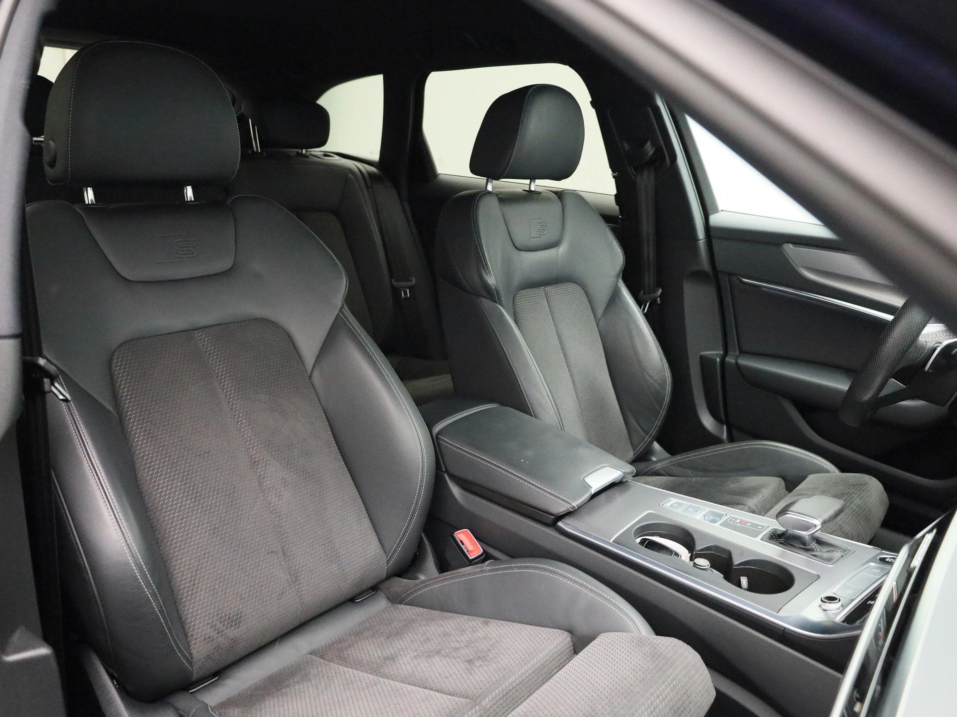 Audi A6 Avant Competition 55 TFSI e S tronic Quattro