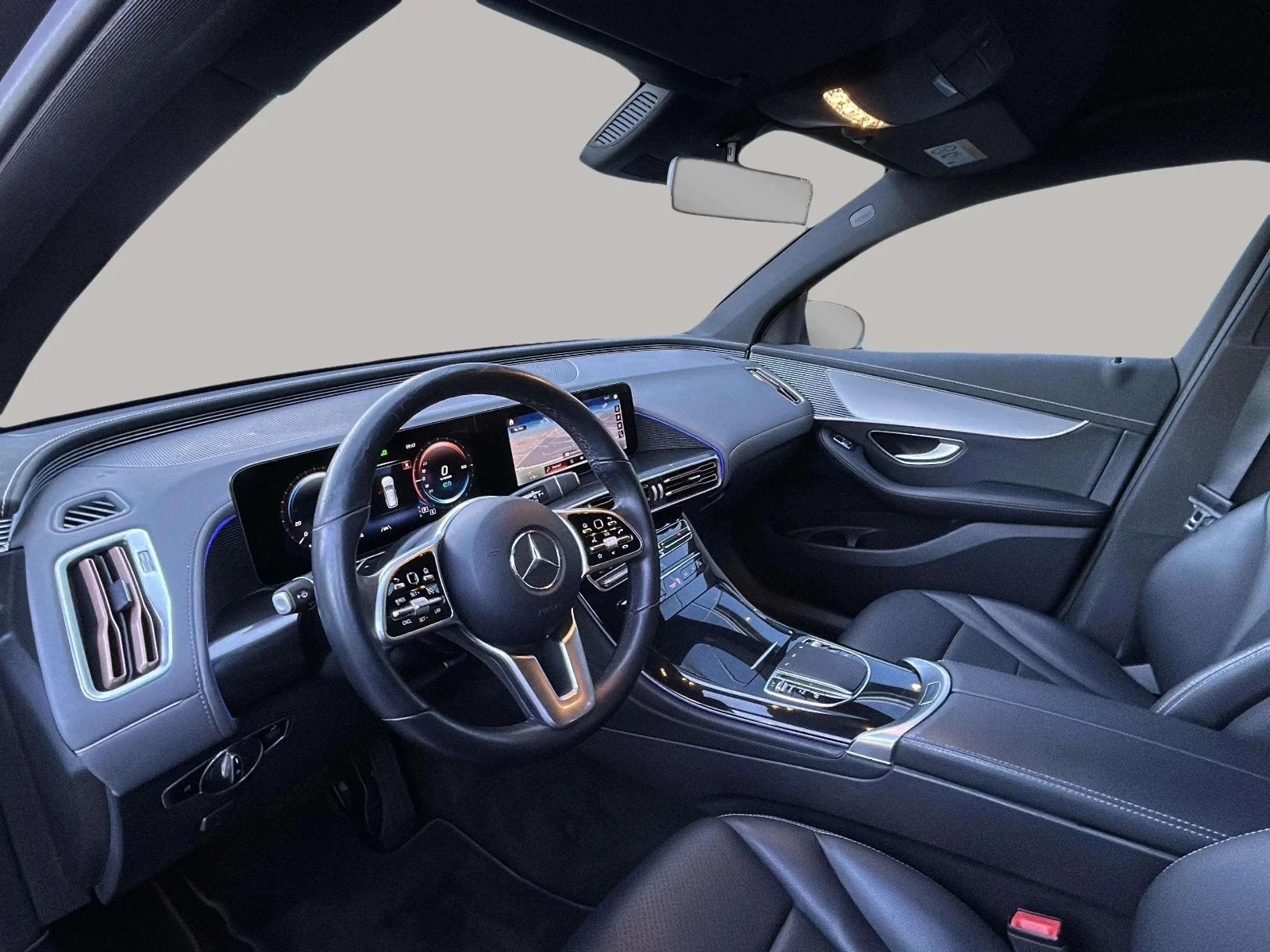 Mercedes-Benz-EQC-image-10