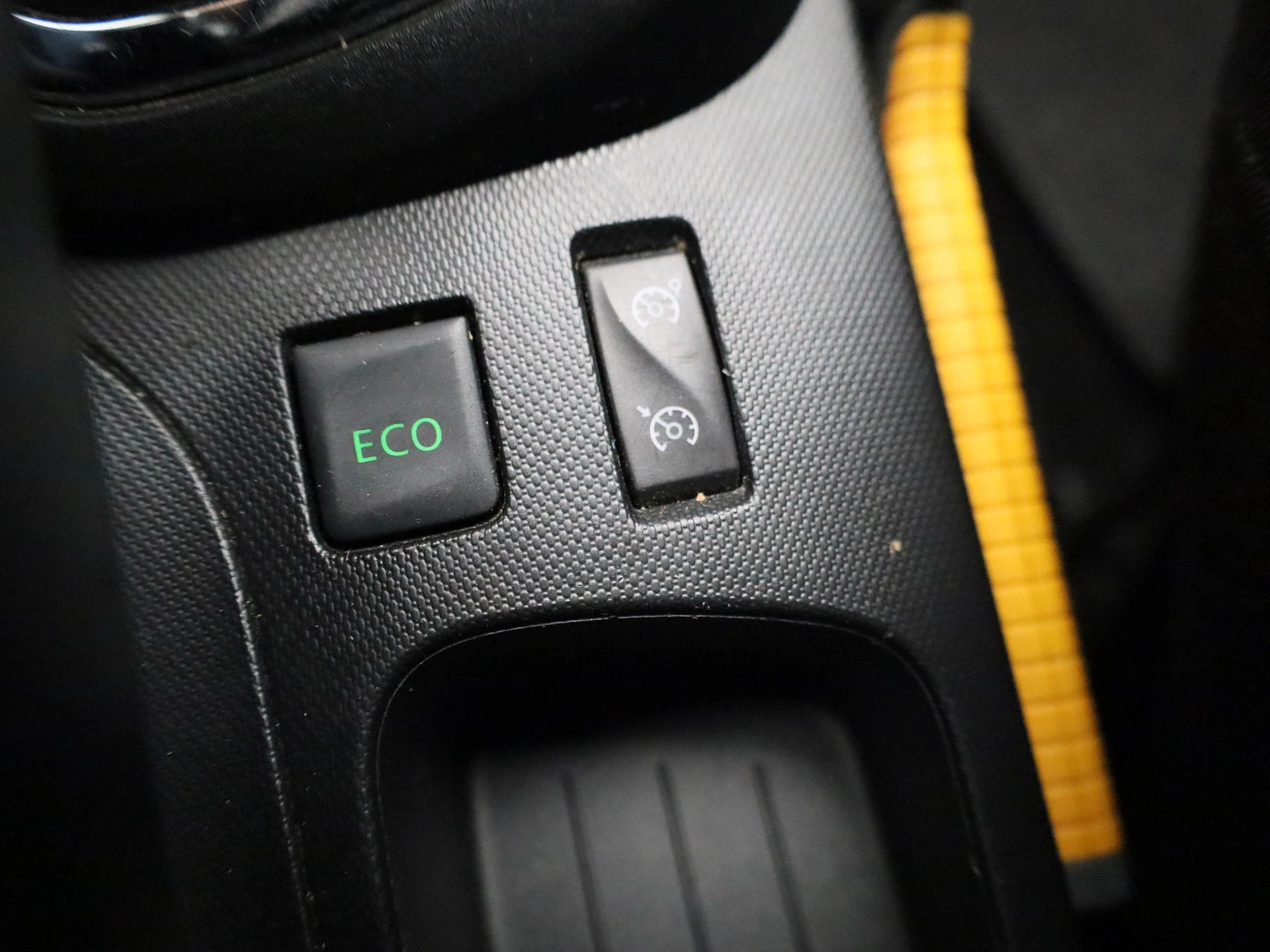 Renault-Captur-image-26