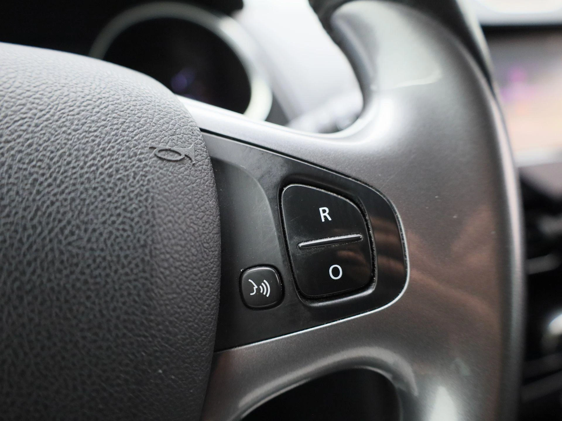 Renault-Clio-image-17