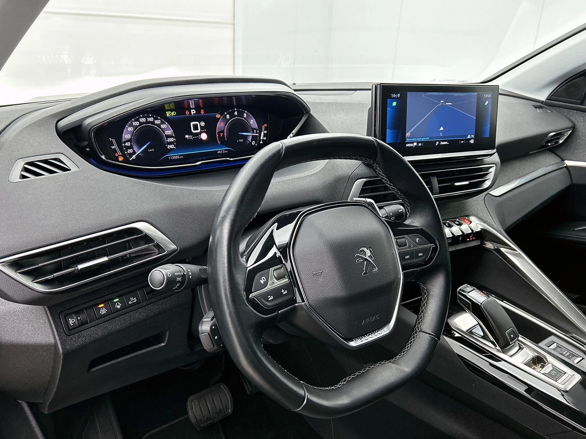 Peugeot-5008-image-24
