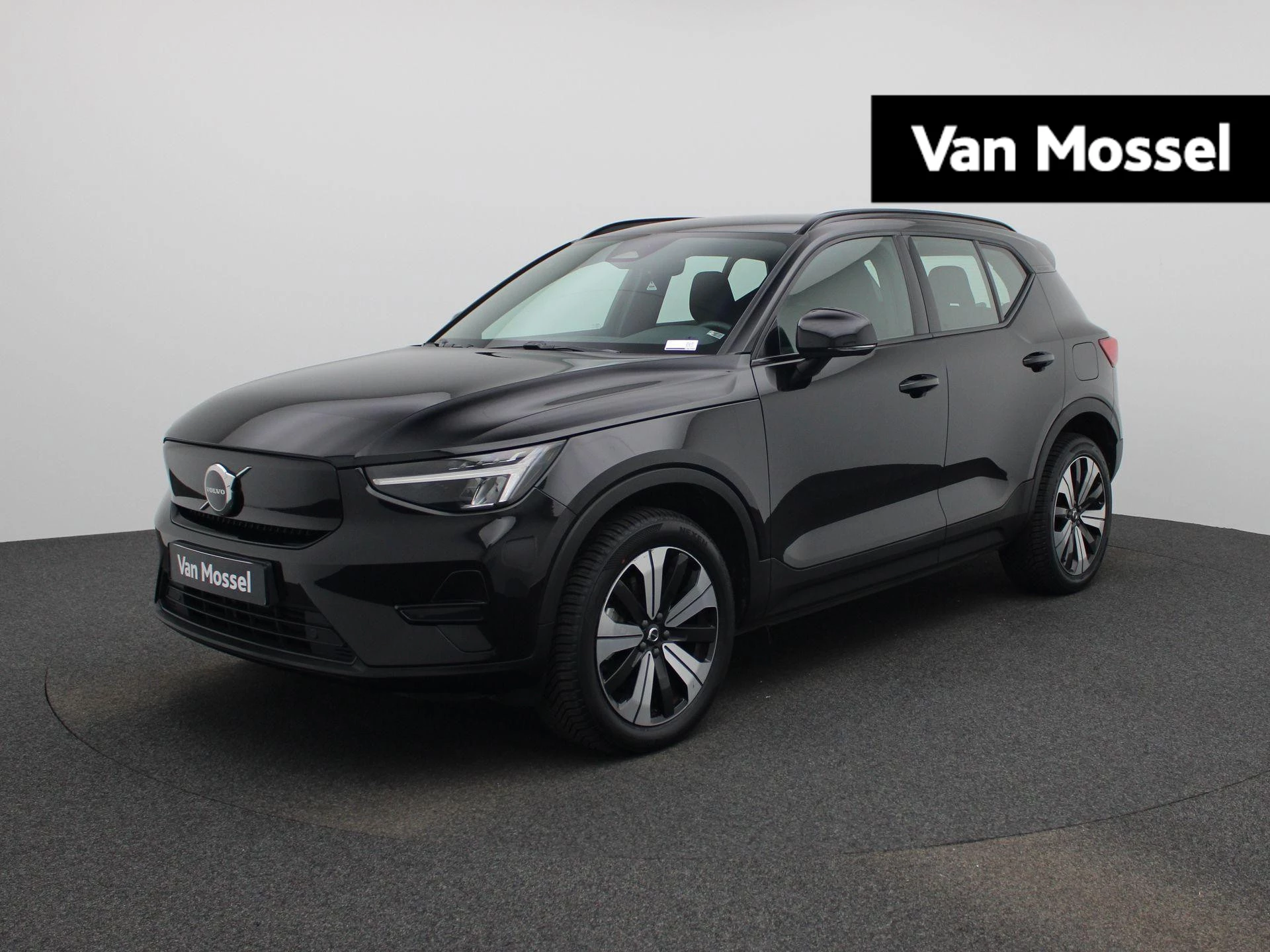 Volvo-XC40-image-0