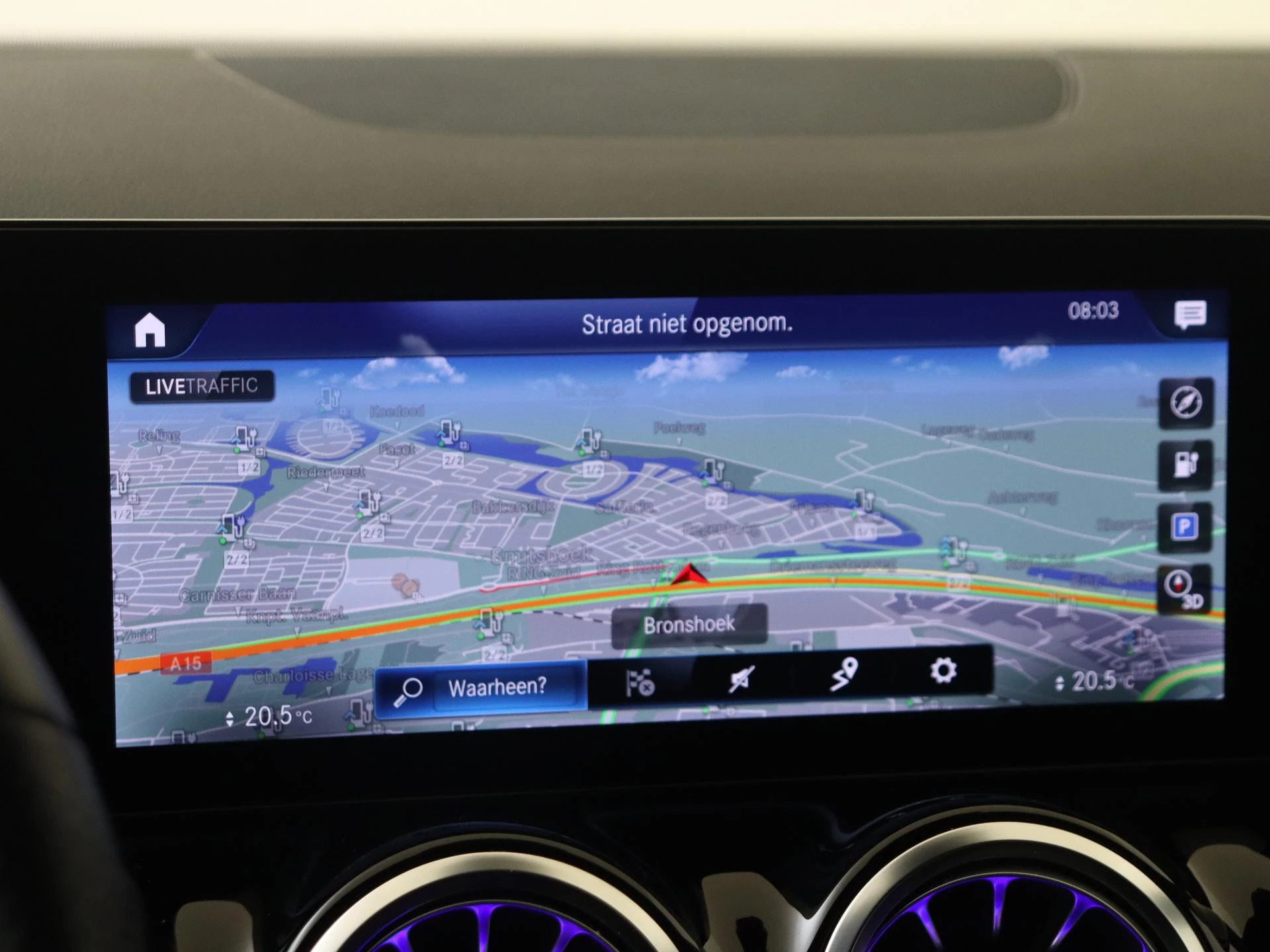 Mercedes-Benz-EQA-image-18