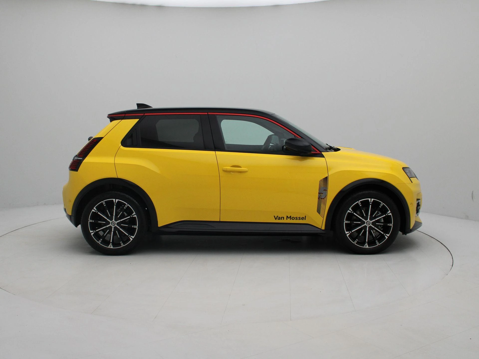 Renault-5-image-5