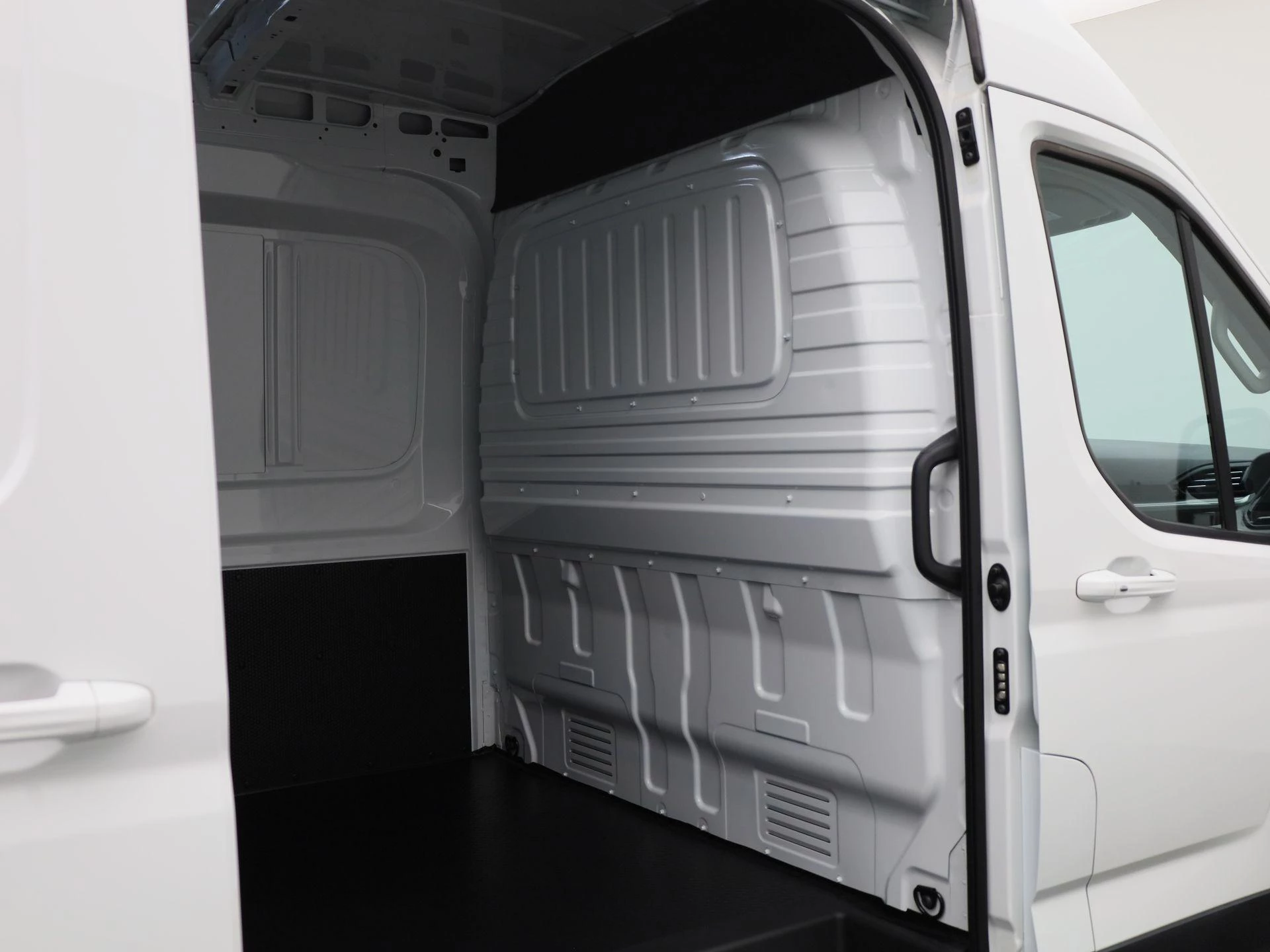 Maxus-eDeliver9-image-13