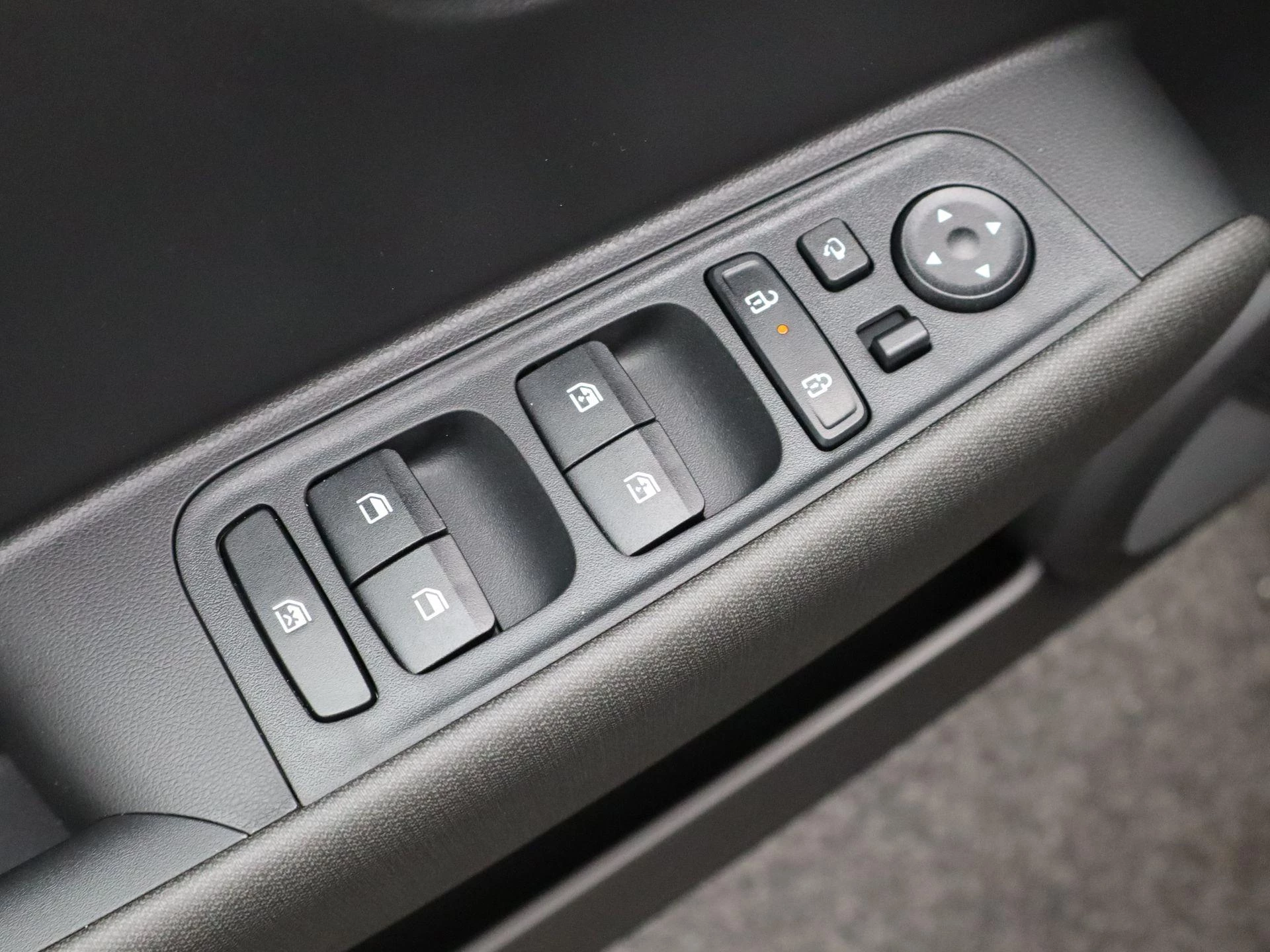 Hyundai-Inster-image-23