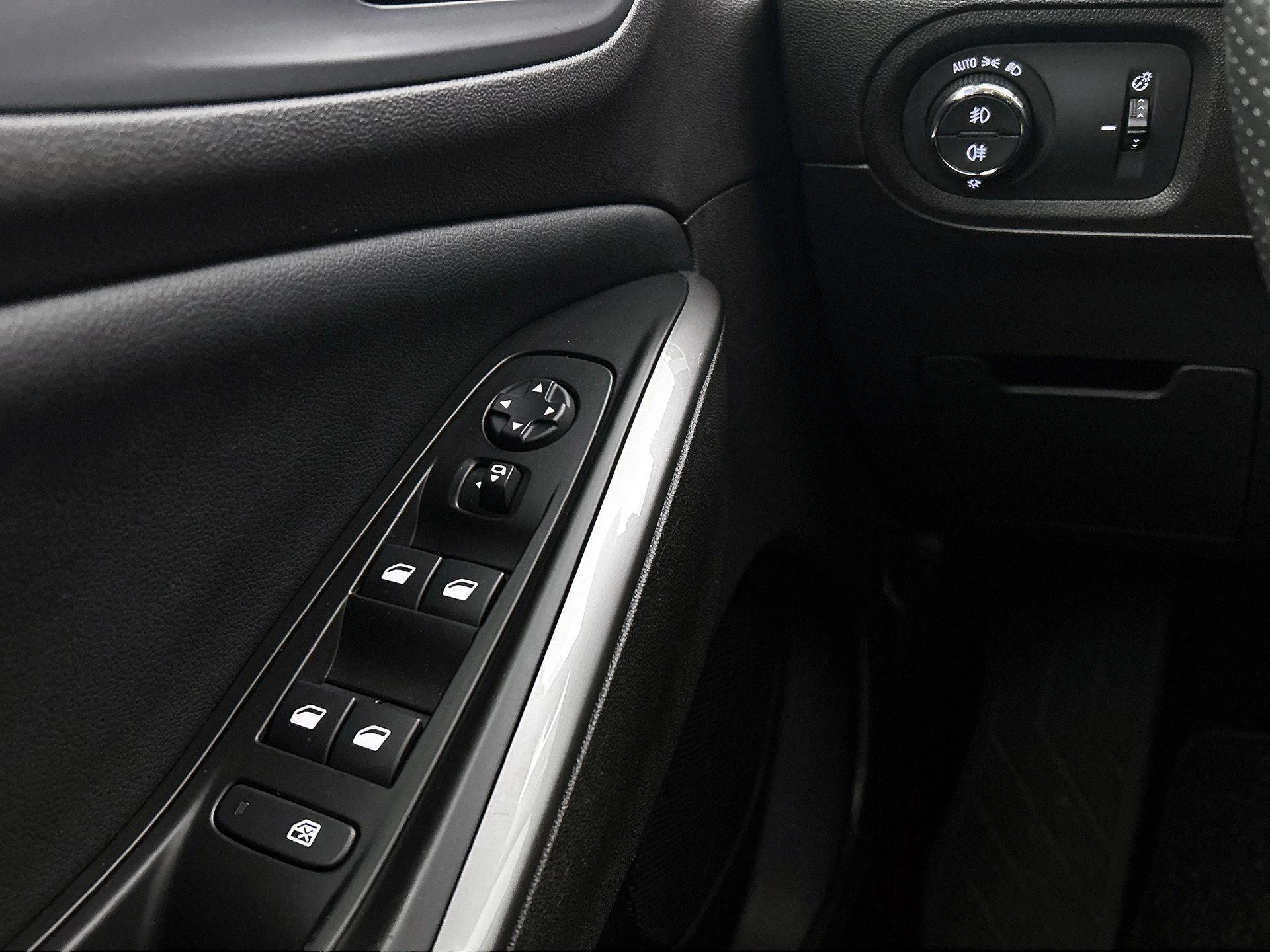 Opel-Grandland-image-36