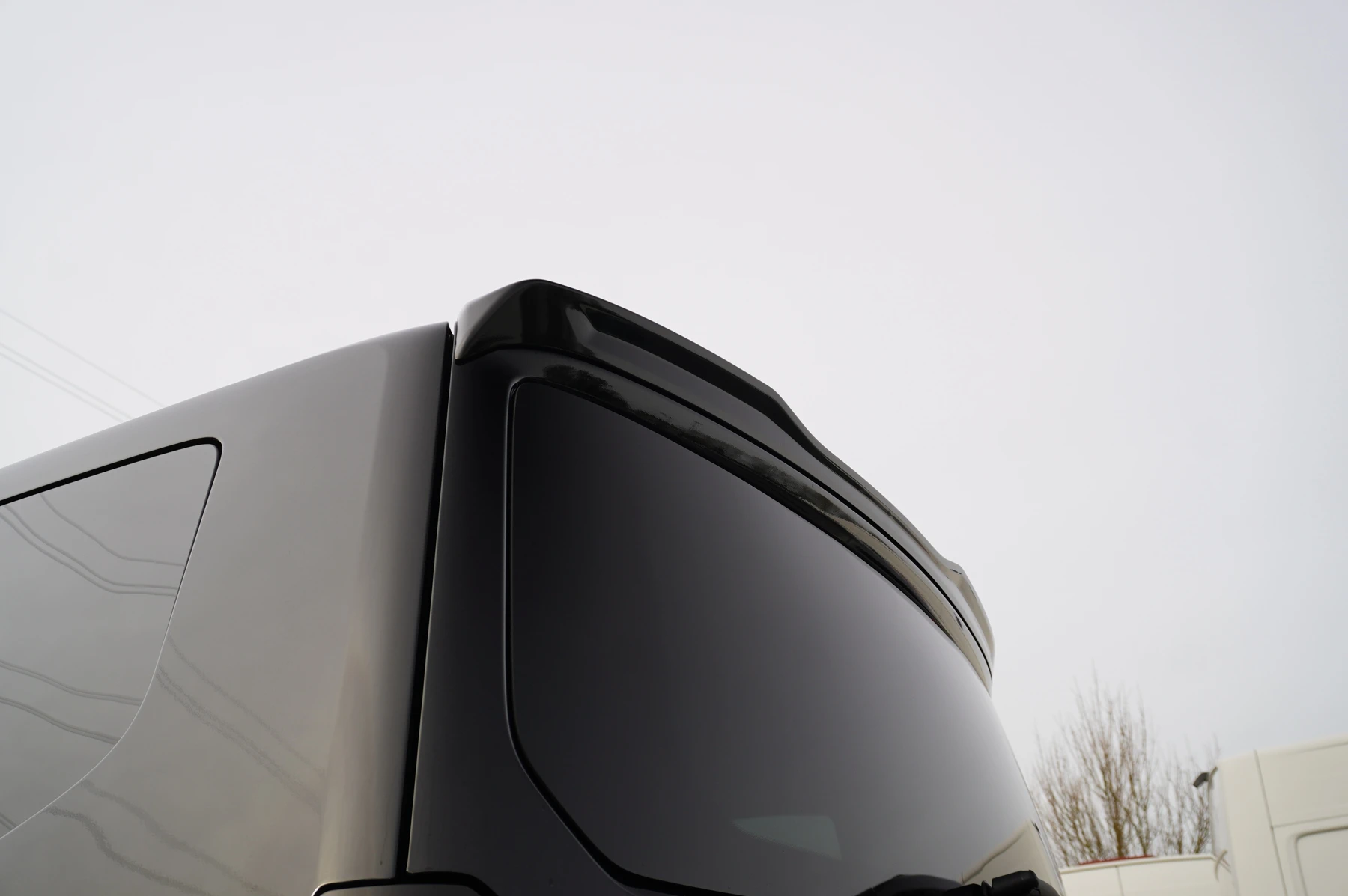 Volkswagen-Transporter-image-46