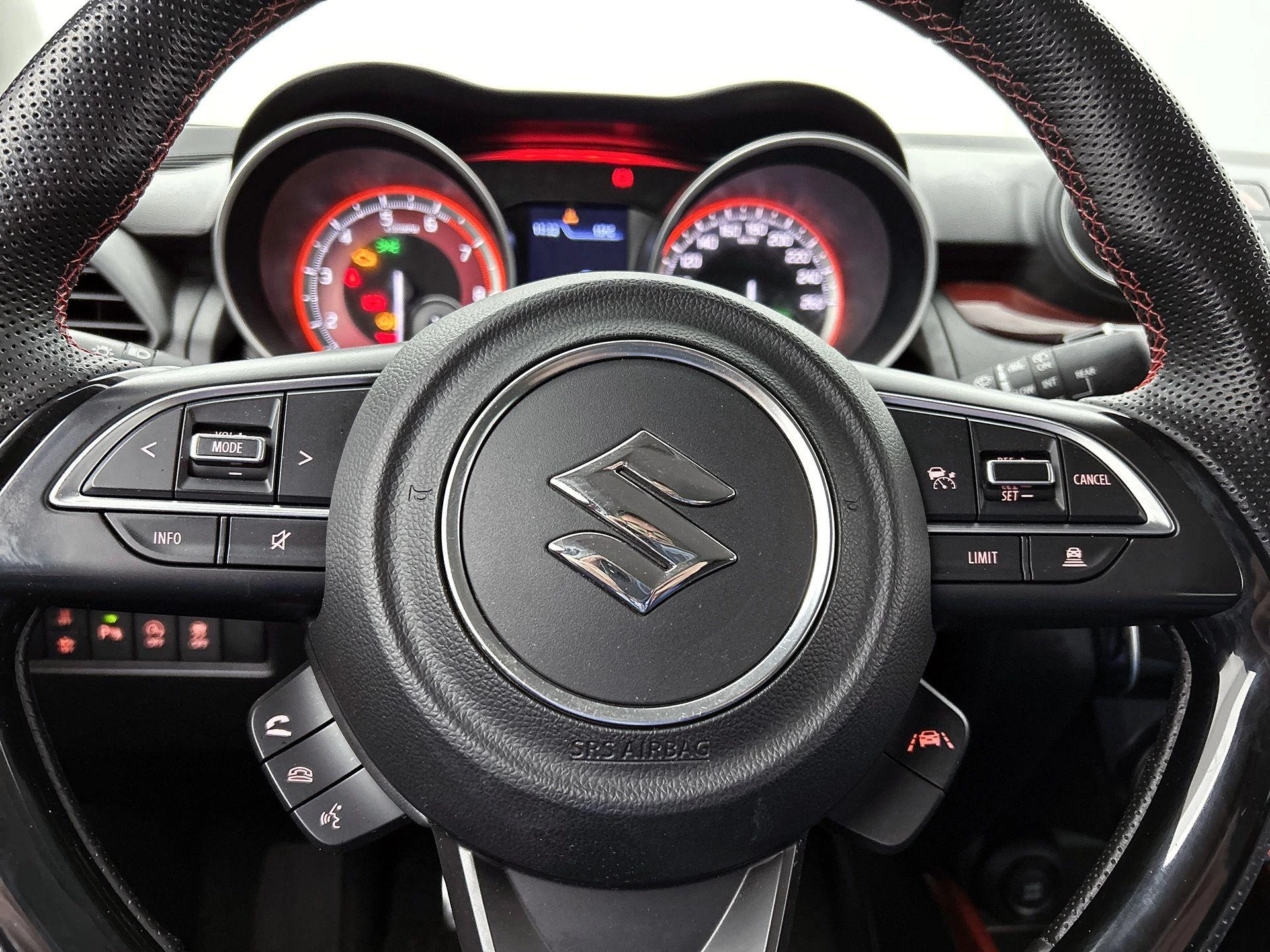 Suzuki-Swift-image-36