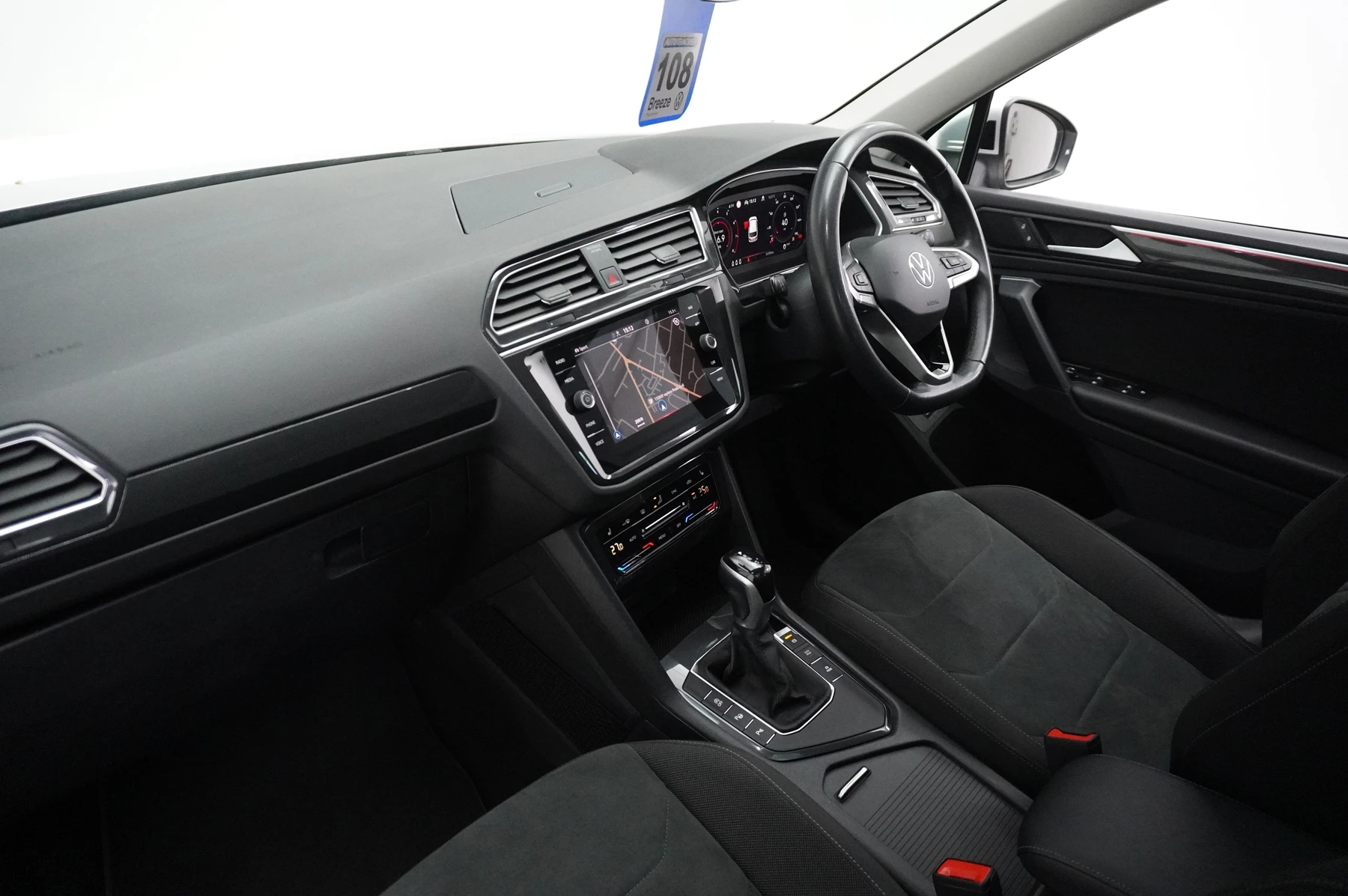 Volkswagen-Tiguan-image-1