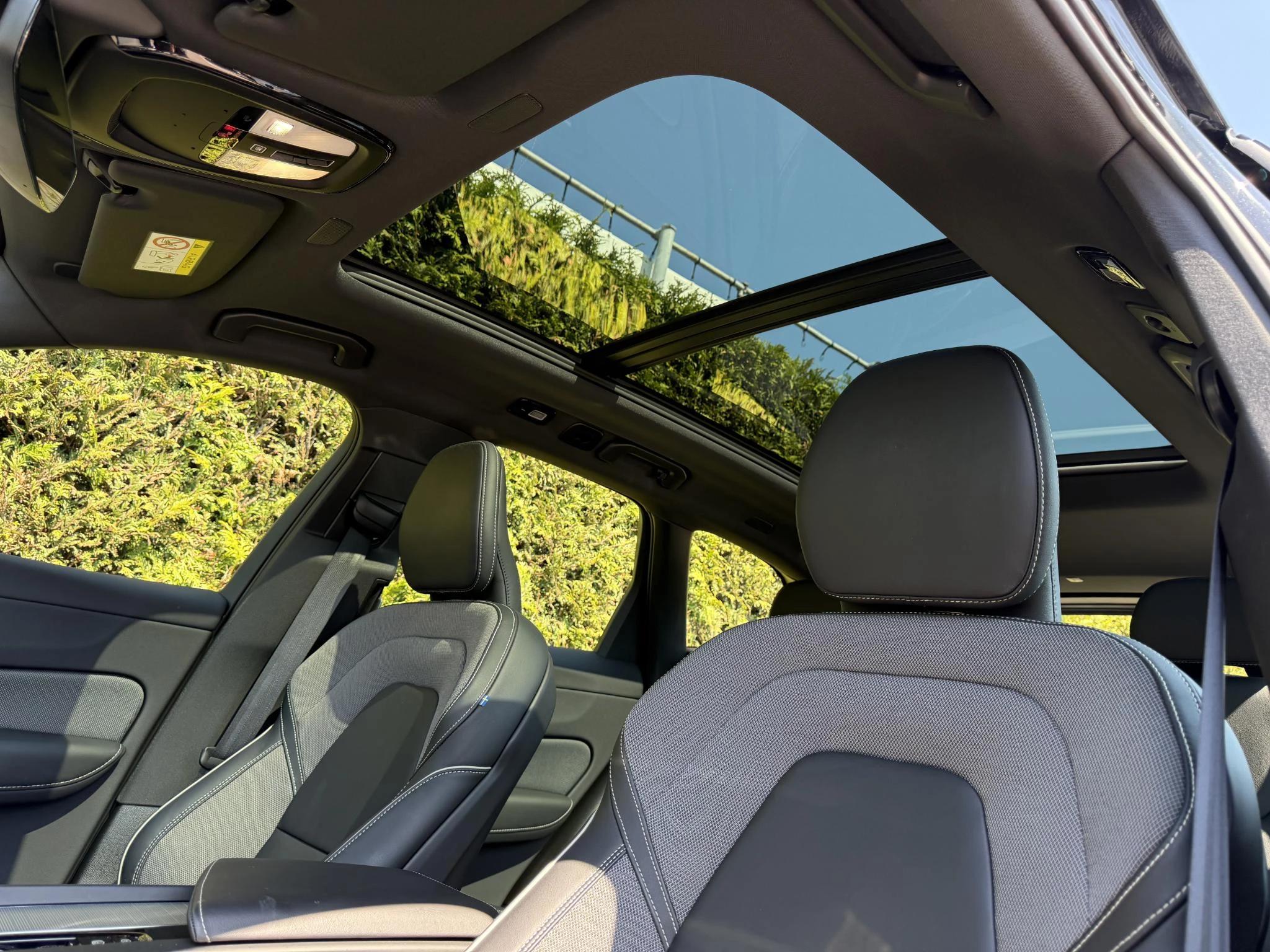 Volvo XC60 T6 Plug-in Hybrid AWD Plus Black Edition