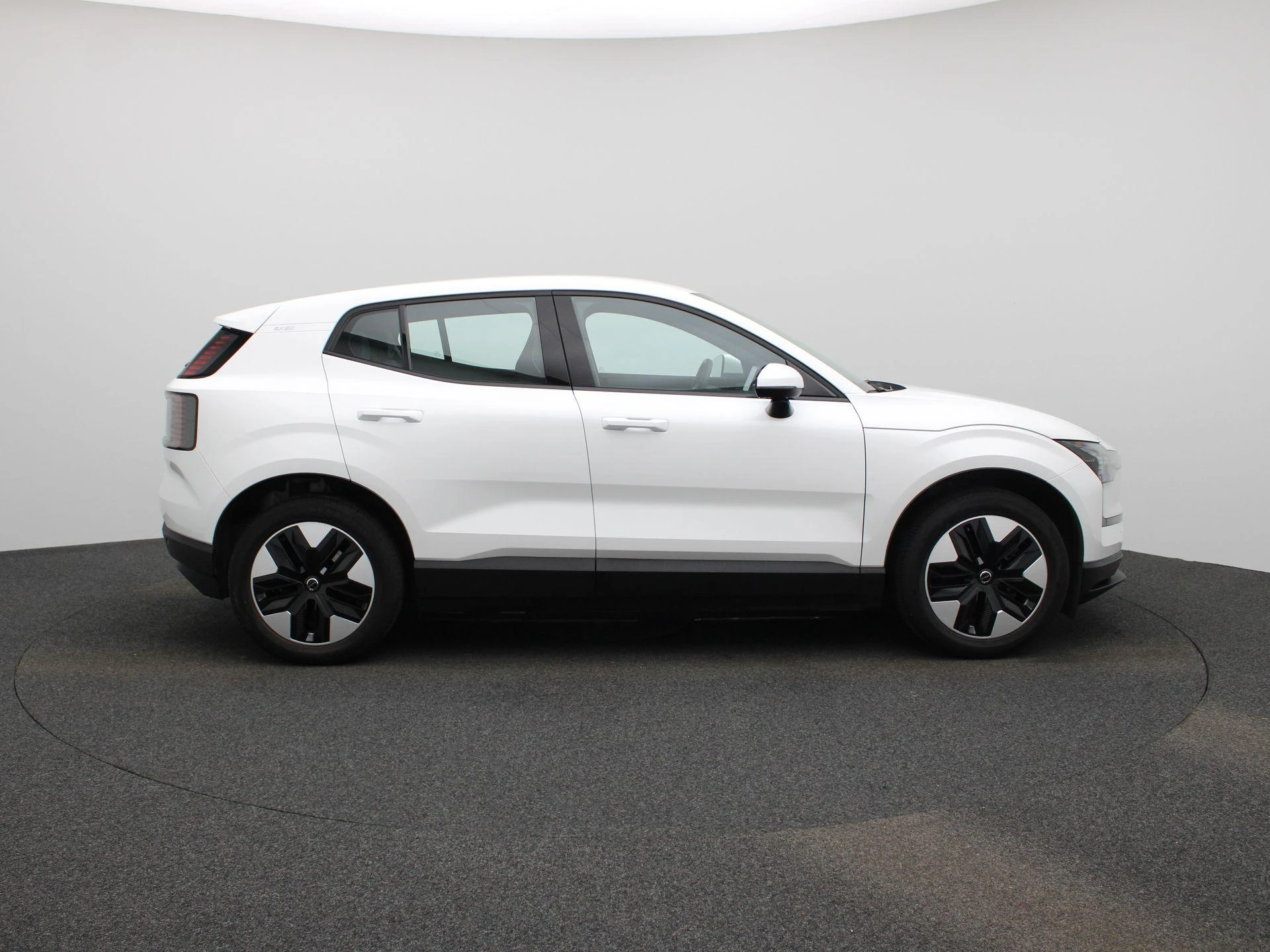 Volvo-EX30-image-5