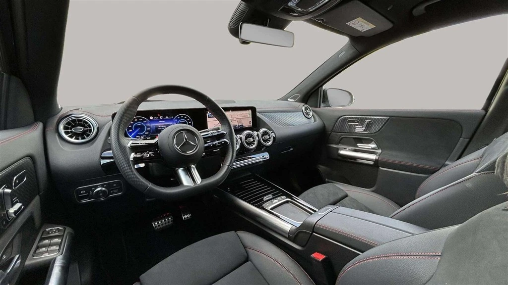 Mercedes-Benz-EQA-image-11