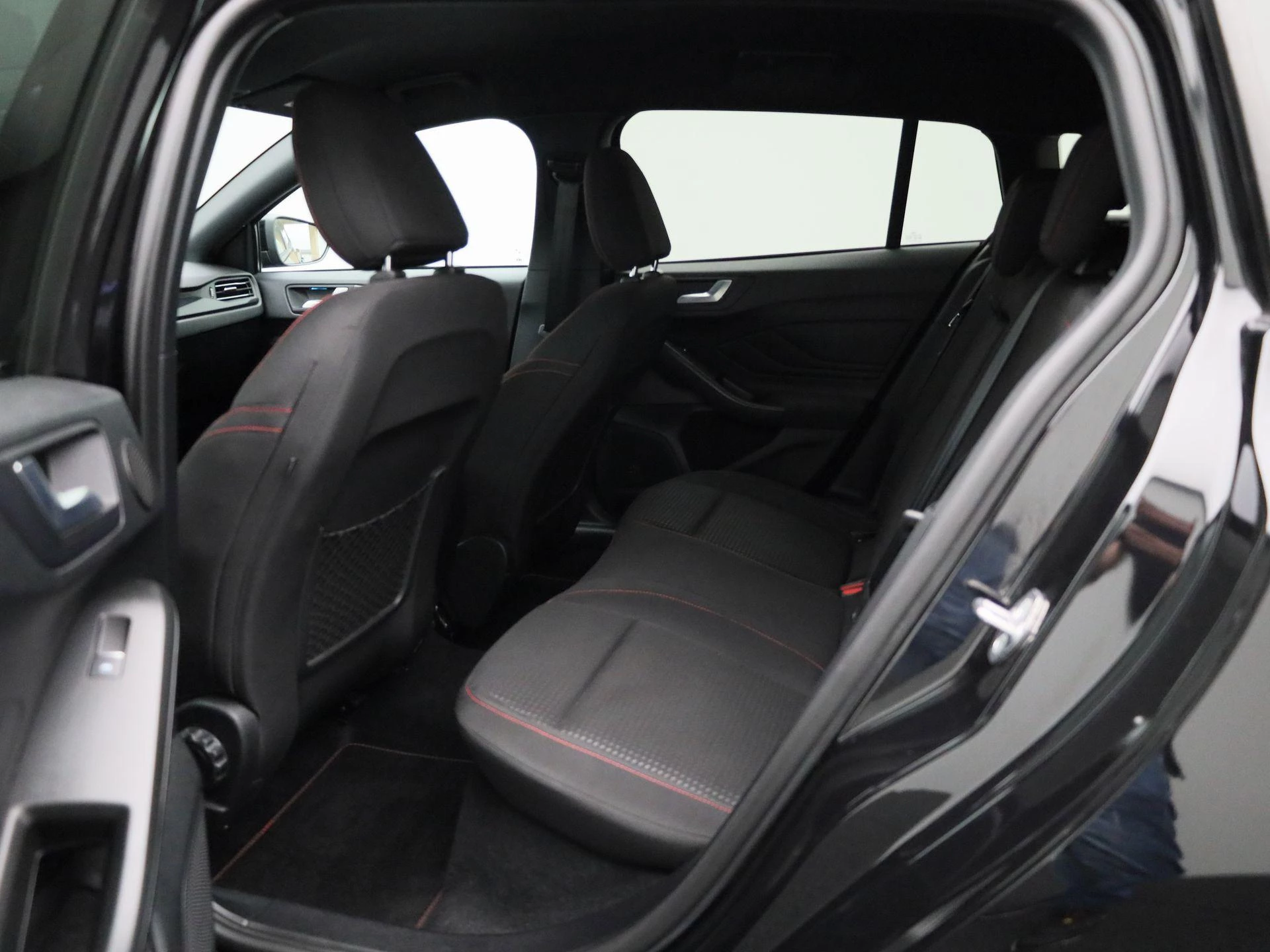 Ford Focus Wagon 1.0 EcoBoost Hybrid ST Line X