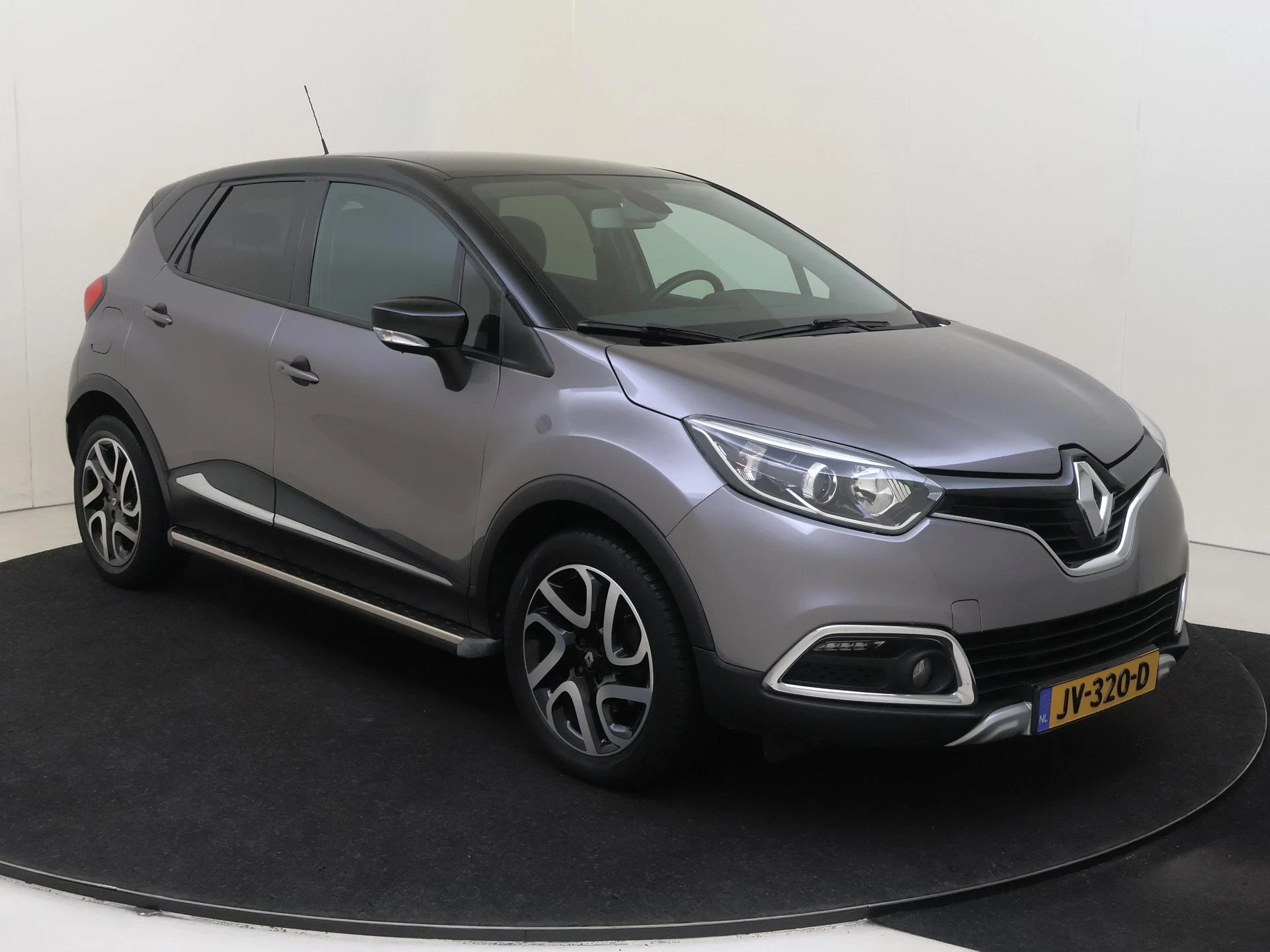 Renault-Captur-image-1