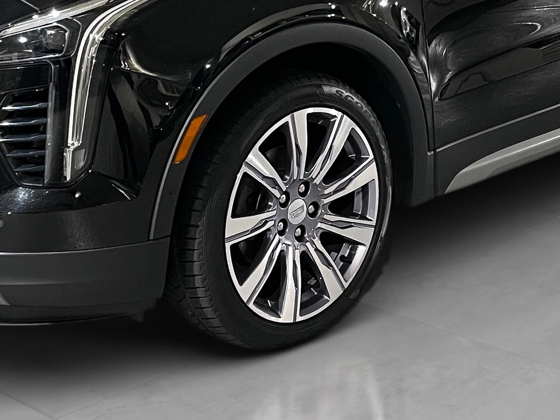 Cadillac-XT4-image-19