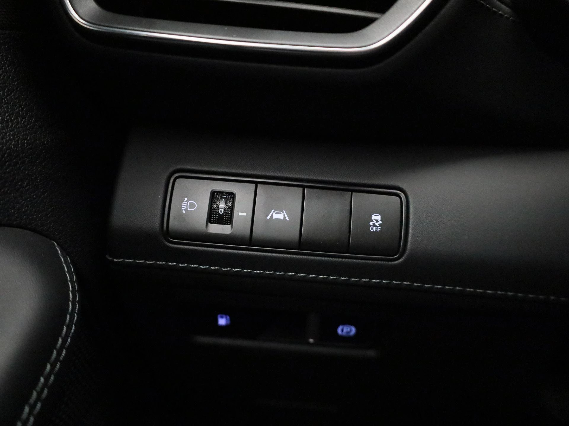 Hyundai-Santa Fe-image-24