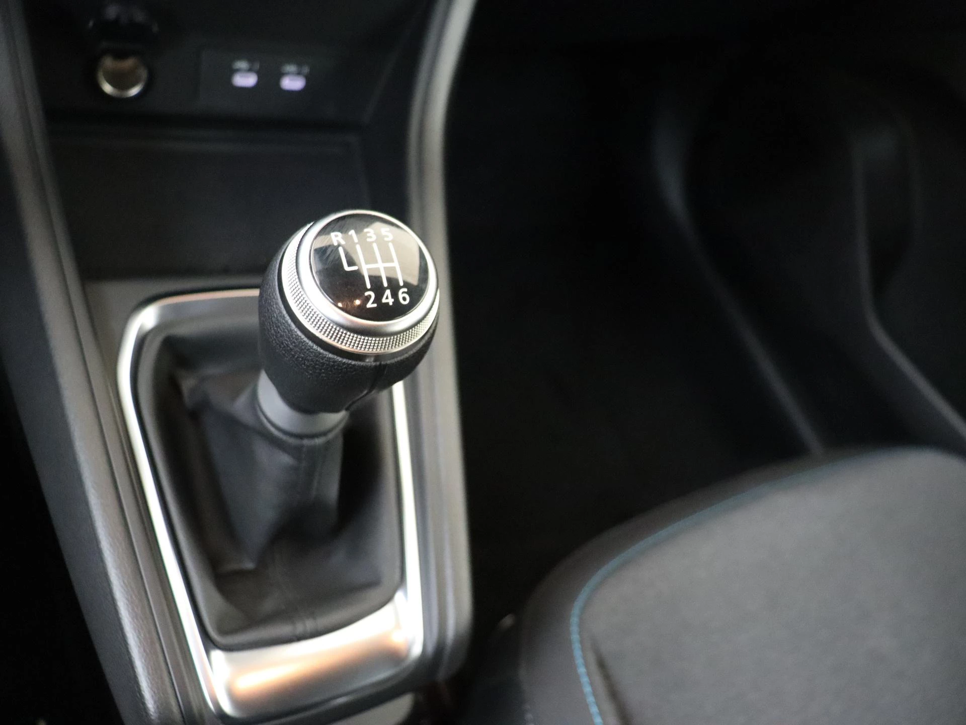 Renault-Captur-image-19