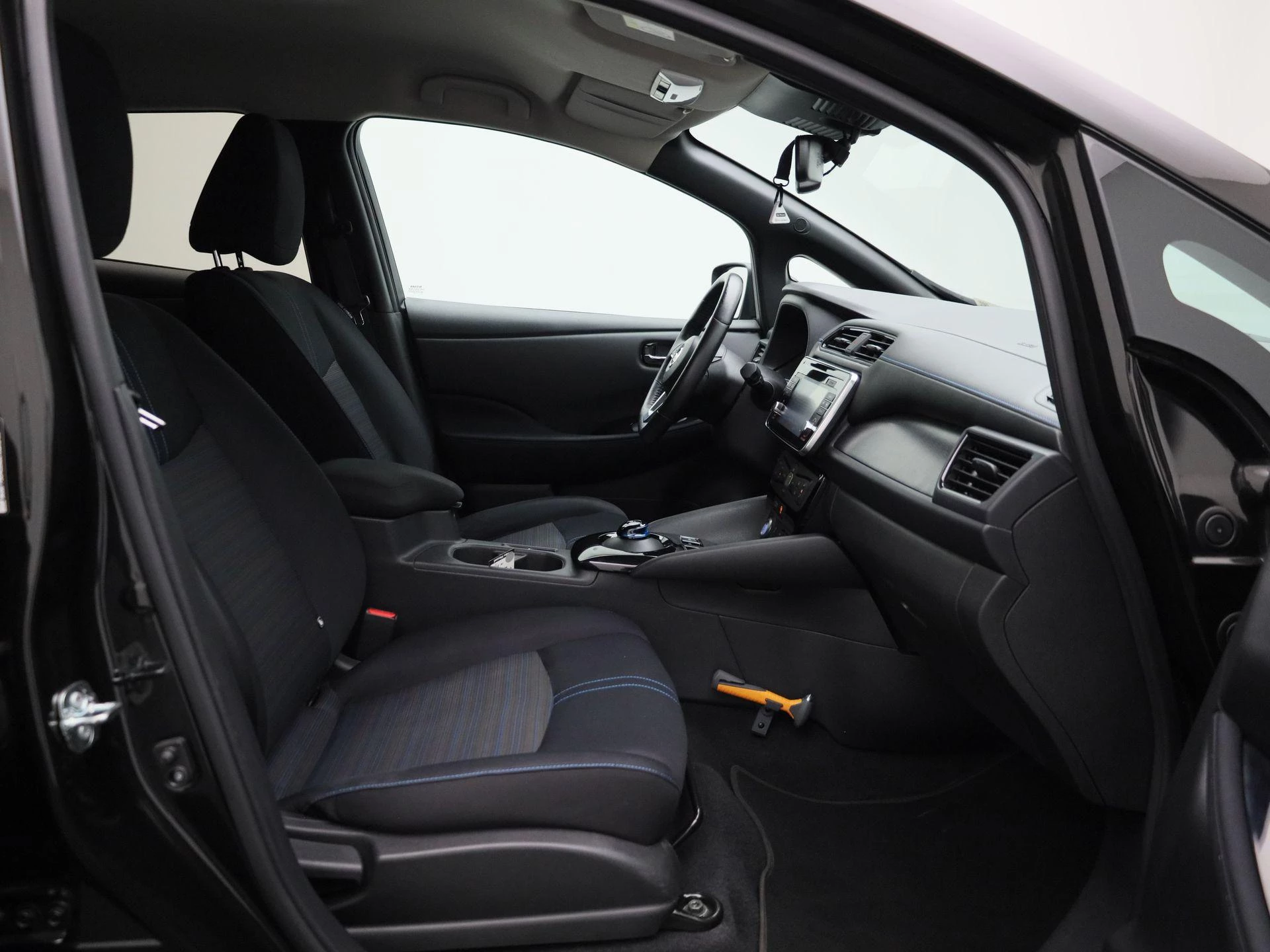 Nissan-Leaf-image-36