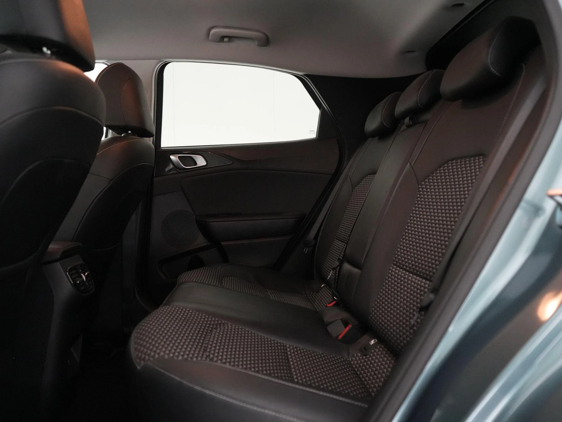 Kia-XCeed-image-12