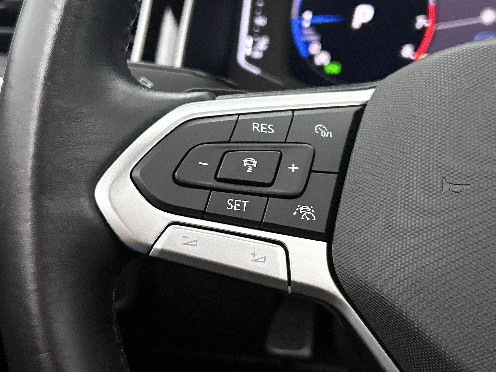 Volkswagen-Taigo-image-5