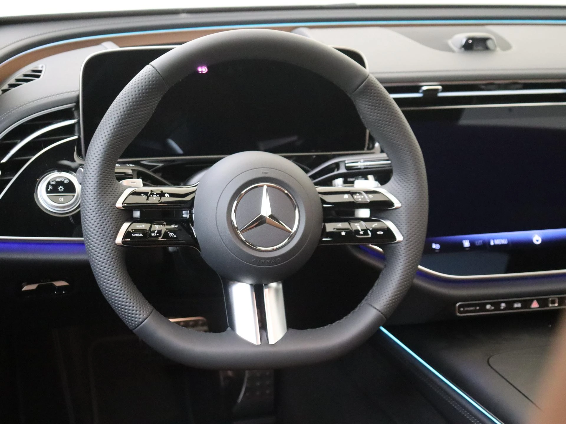 Mercedes-Benz E-Klasse 300 e Business Solution AMG