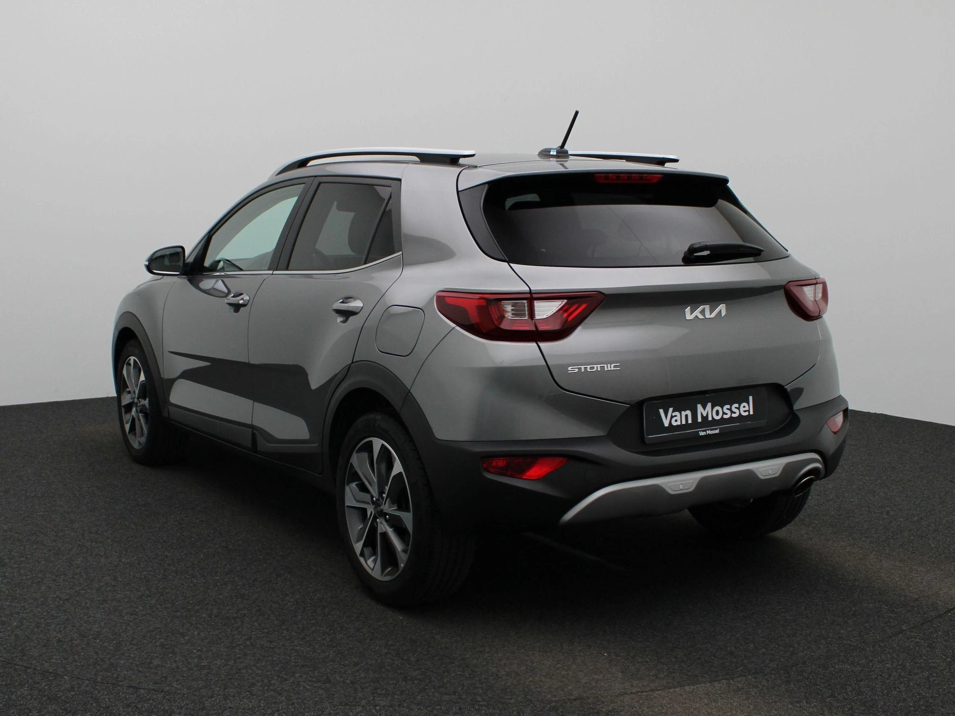 Kia-Stonic-image-1