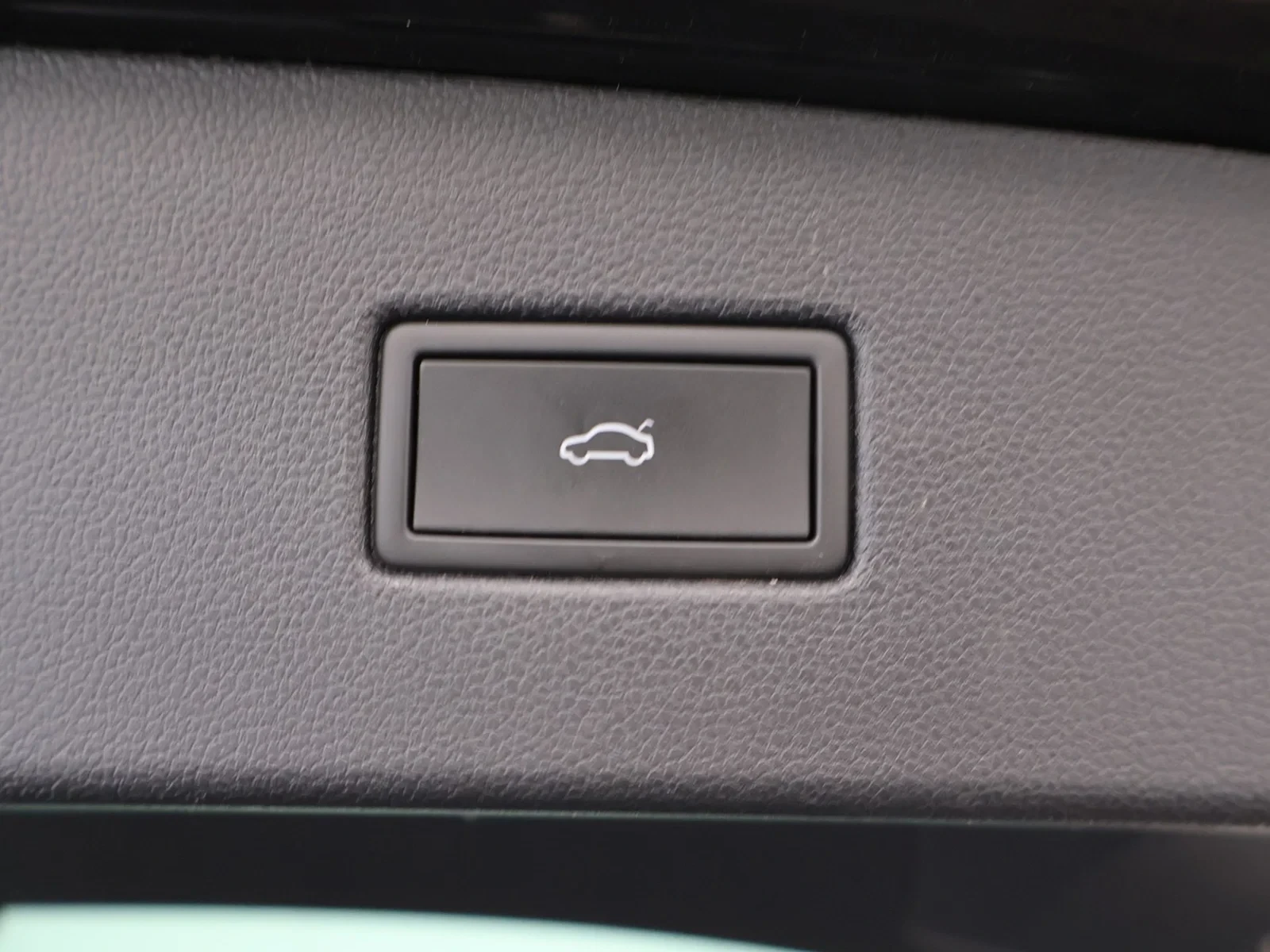 Volkswagen Tiguan Tiguan R-Line 1.5TSI 150PK *AUTOMAAT*TREKHAAK*LED*CAMERA*NAVI*VIRTUAL COCKPIT*APP-CONNECT*...*