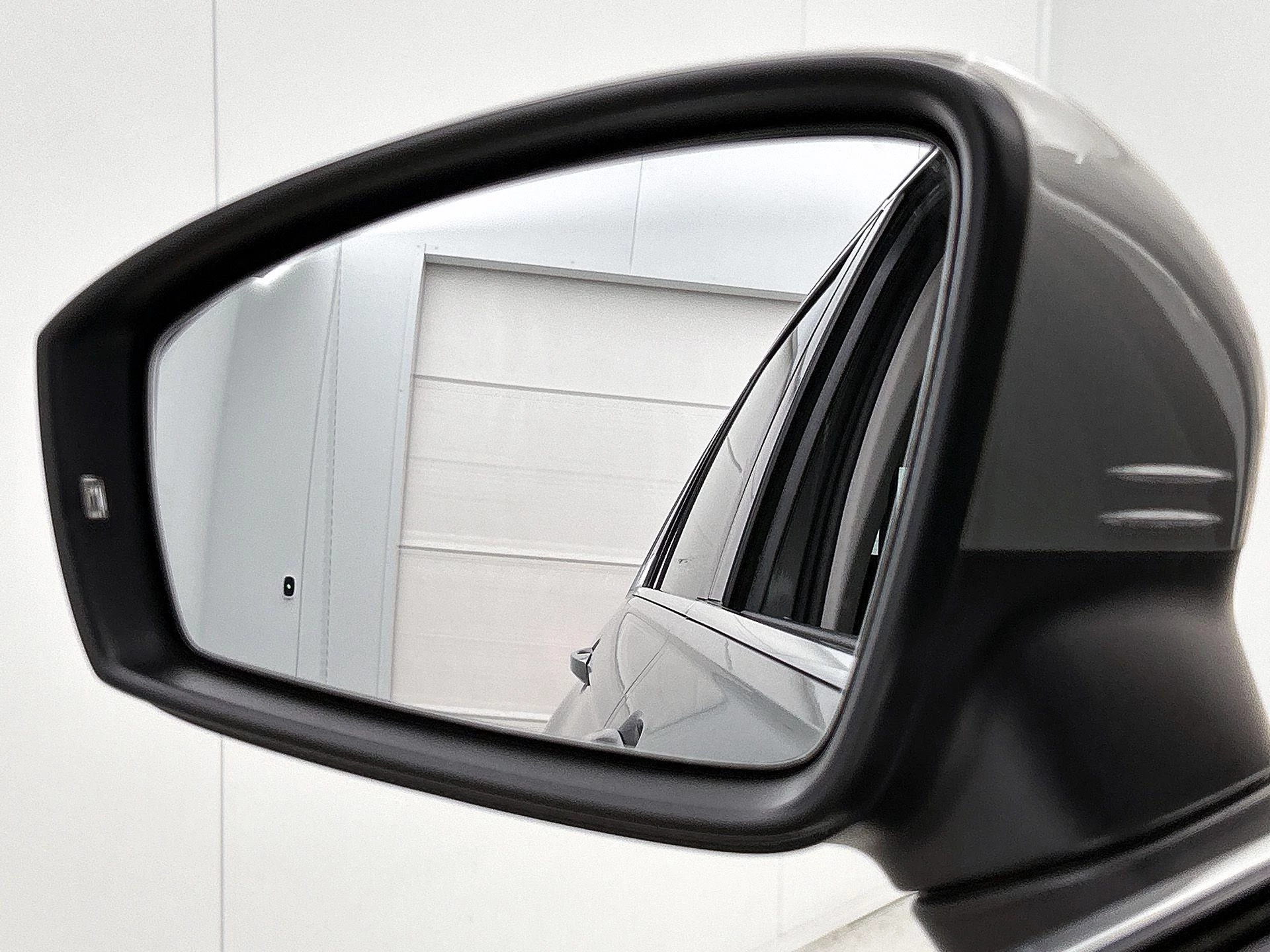 Volkswagen-Tiguan-image-16