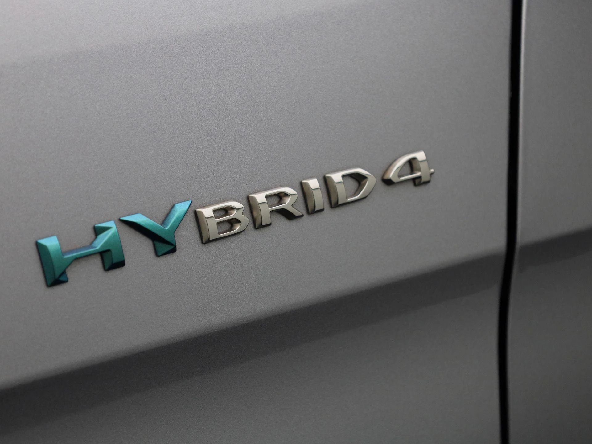 Peugeot 3008 1.6 HYBRID4 300 e-Auto8 GT
