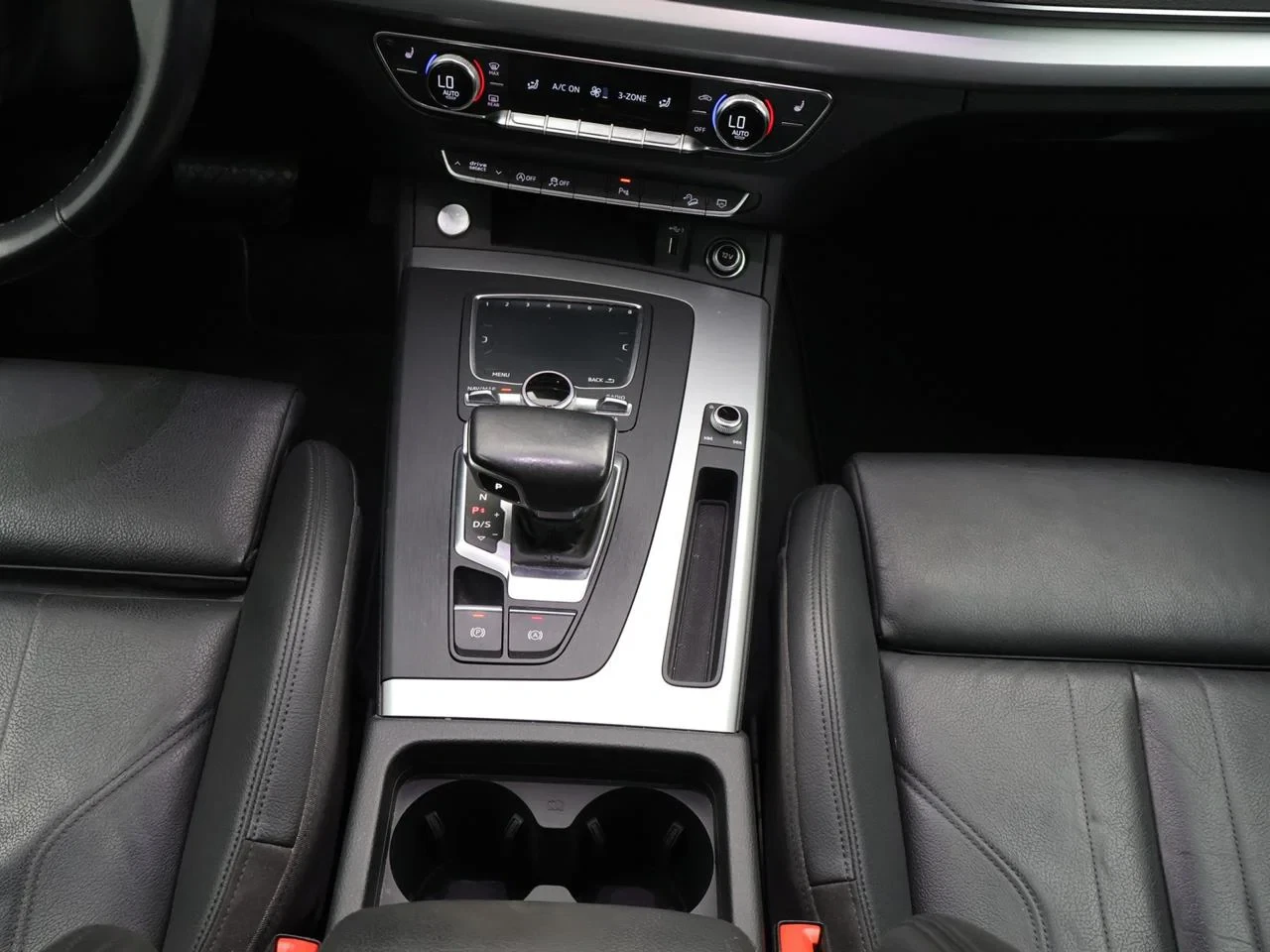 Audi Q5 Dsl Q5 35TDi Business Edition 163PK *AUTOMAAT*TREKHAAK*LEDER*CAMERA*CRUISE CONTROL*VIRTUAL COCKPIT*ZETELVERWARMING*...*