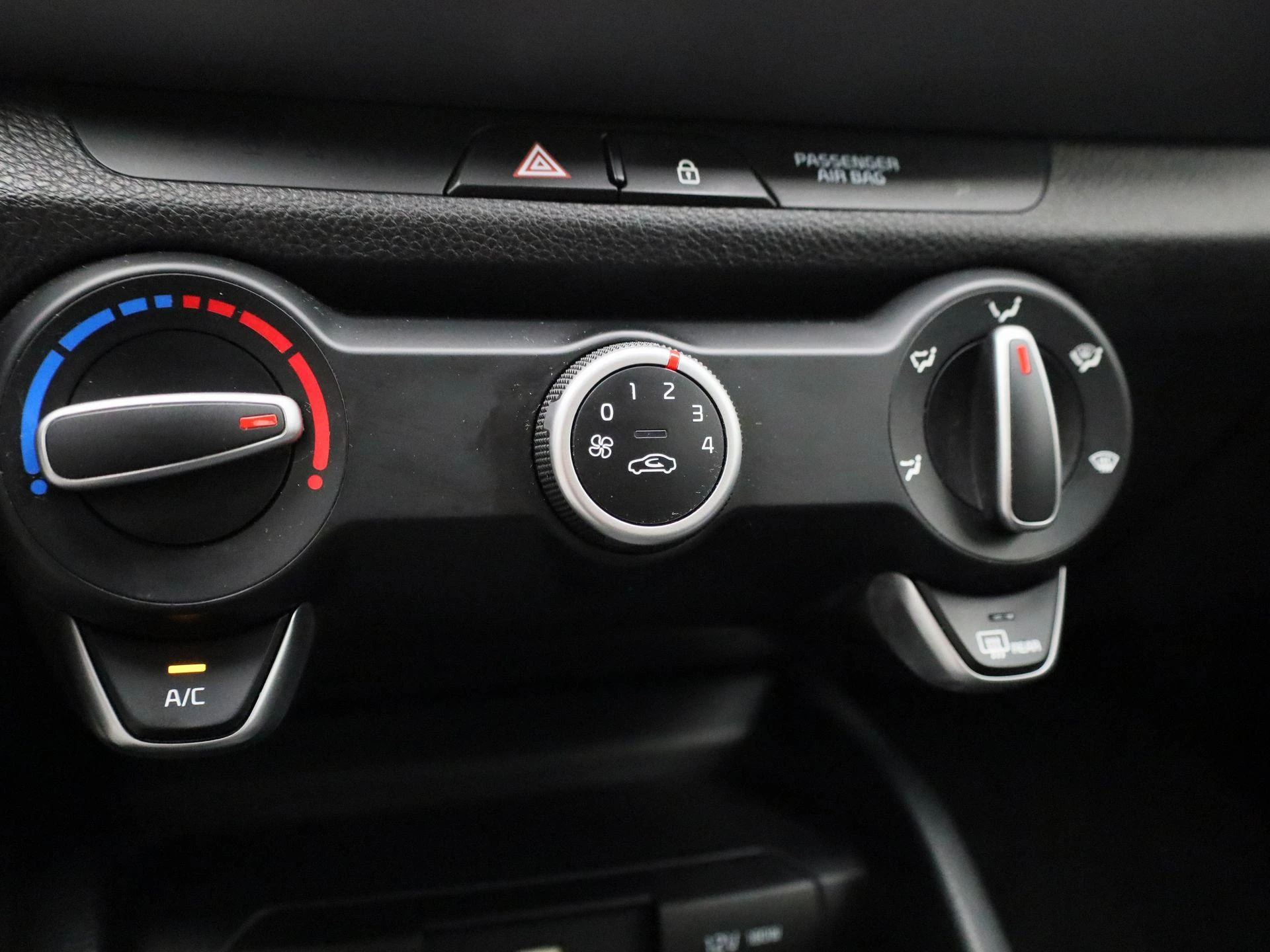 Kia-Stonic-image-22