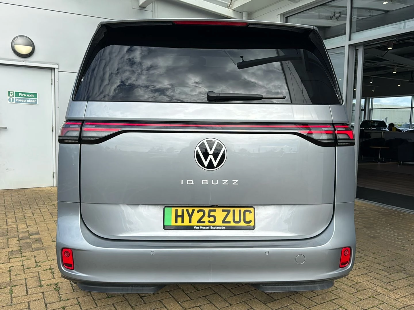 Volkswagen-ID. Buzz-image-5