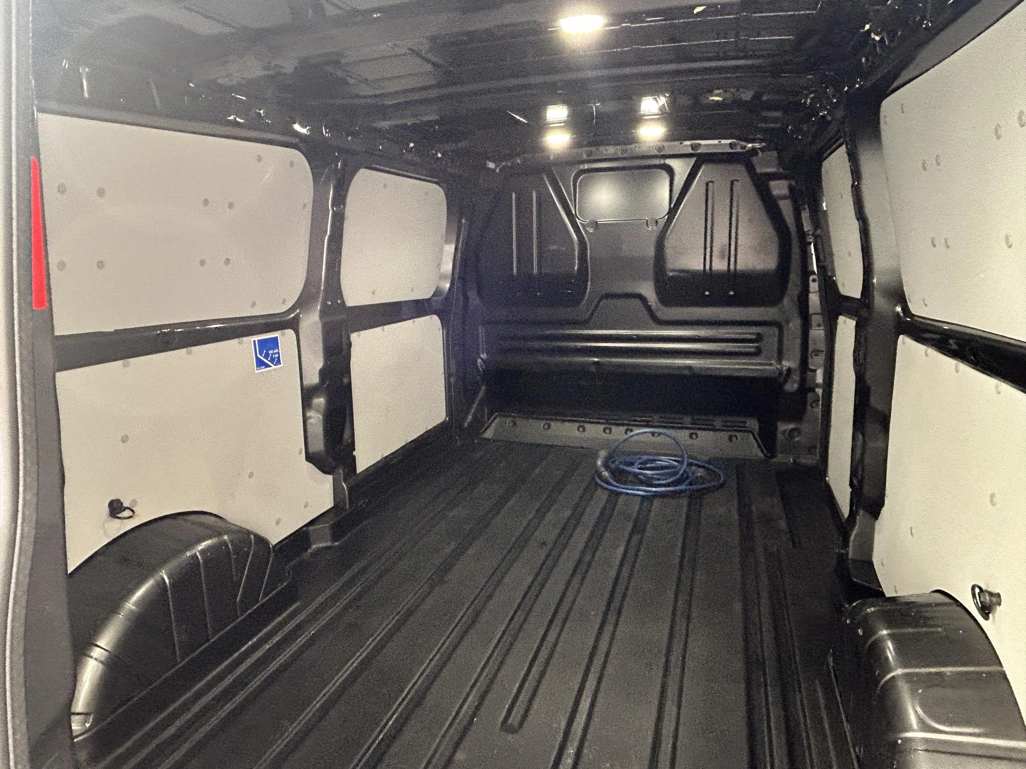 Ford-E-Transit-image-21