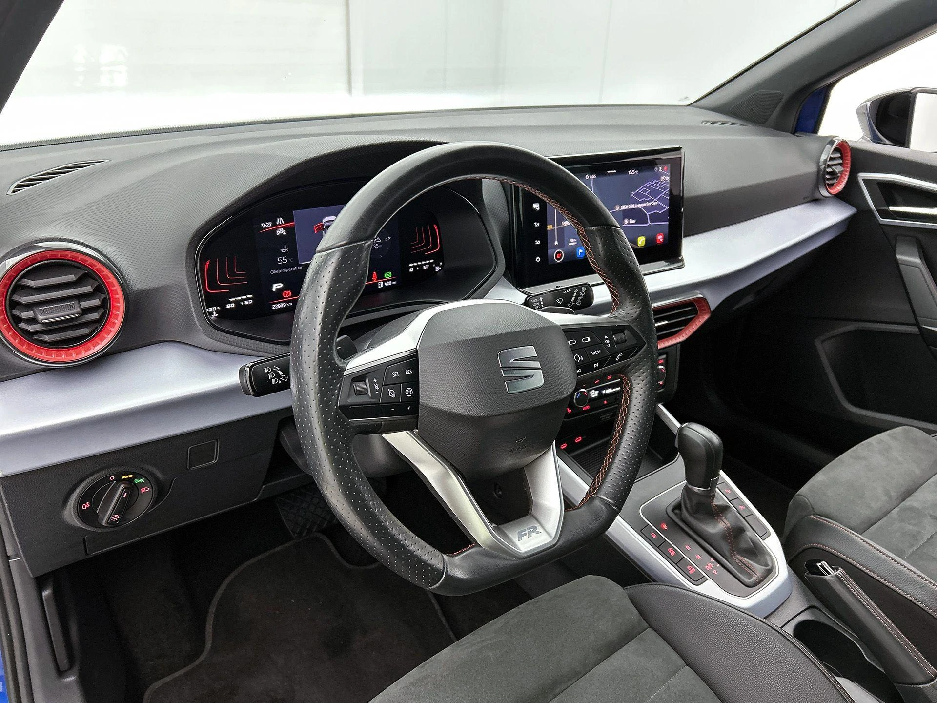 SEAT-Arona-image-22