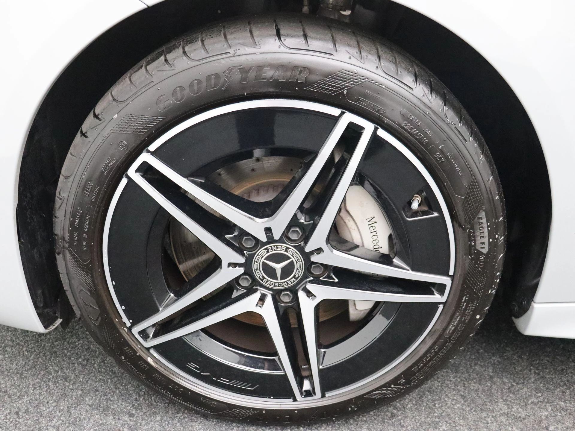Mercedes-Benz Classe C 300 e AMG Line Estate + LEDER TWO TONE + PANO DAK + BURMESTER +