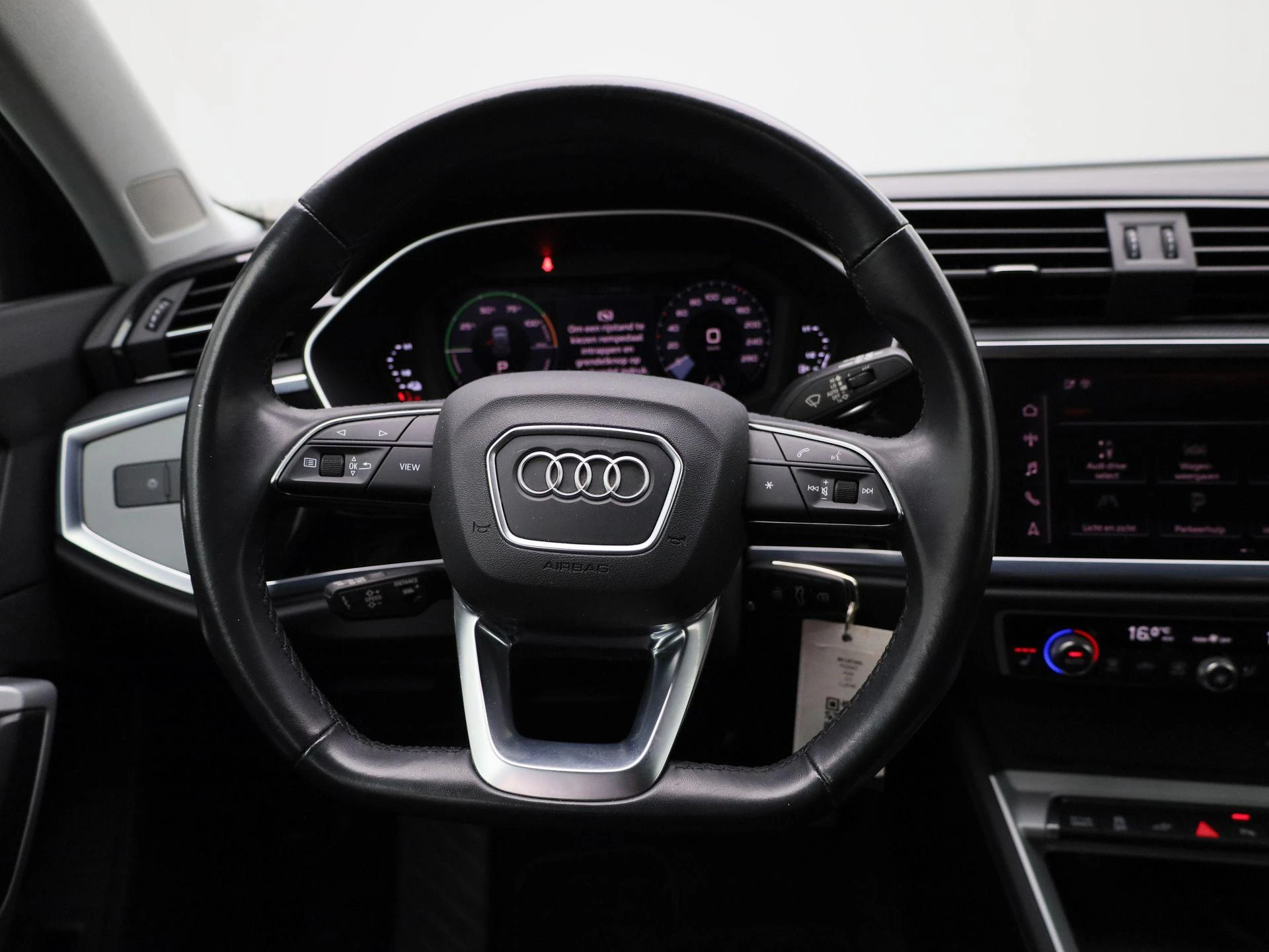 Audi-Q3-image-6