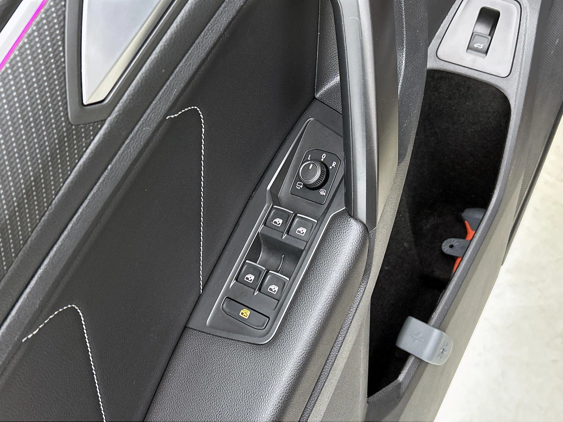 Volkswagen-Tiguan Allspace-image-30