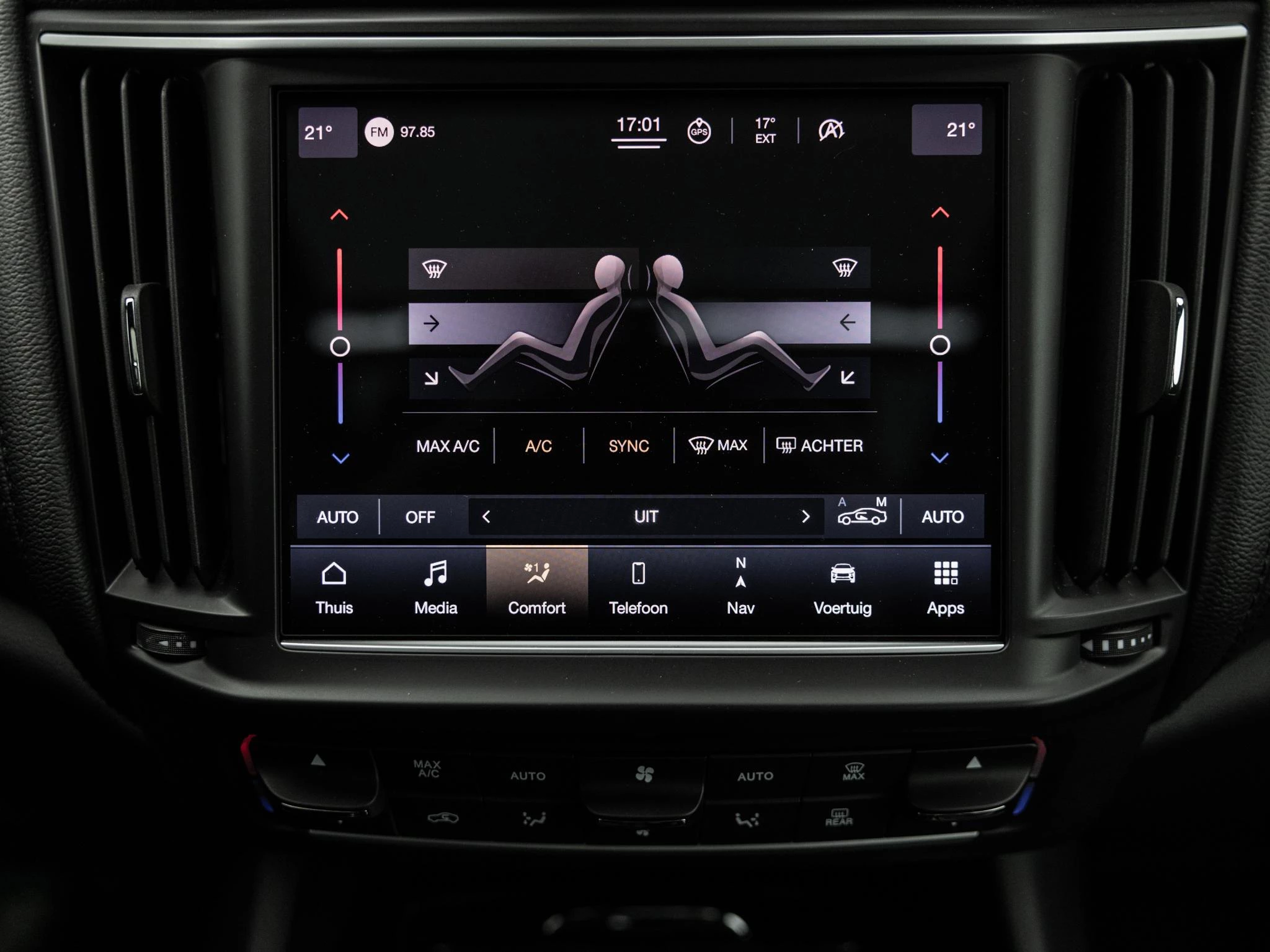 Maserati-Levante-image-47