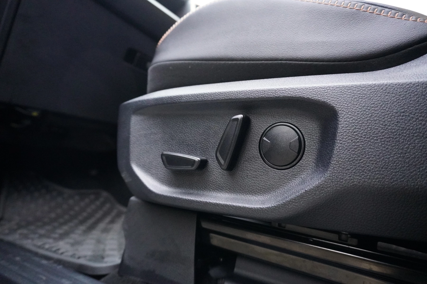 Volkswagen-Amarok-image-32