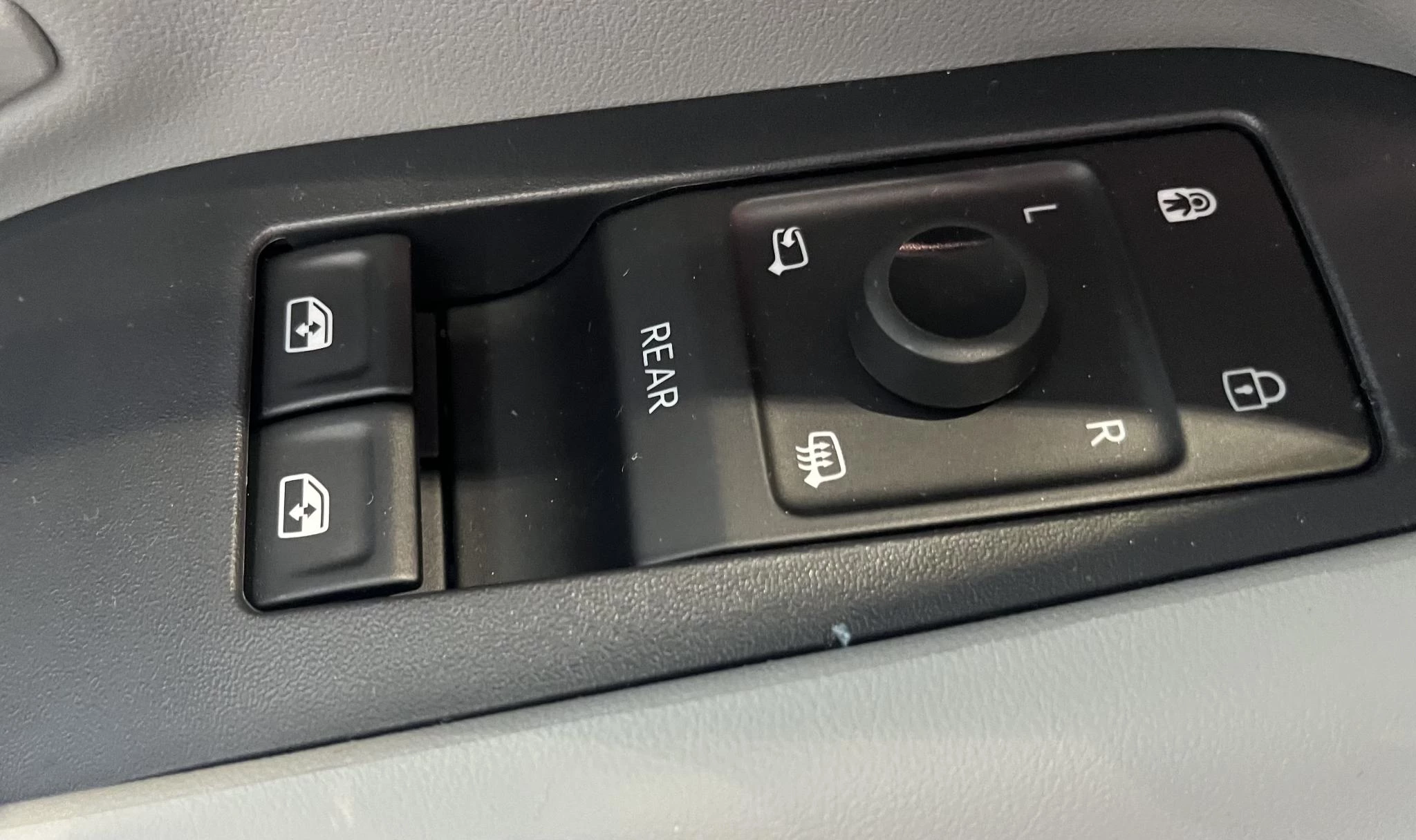 Ford-Explorer-image-18