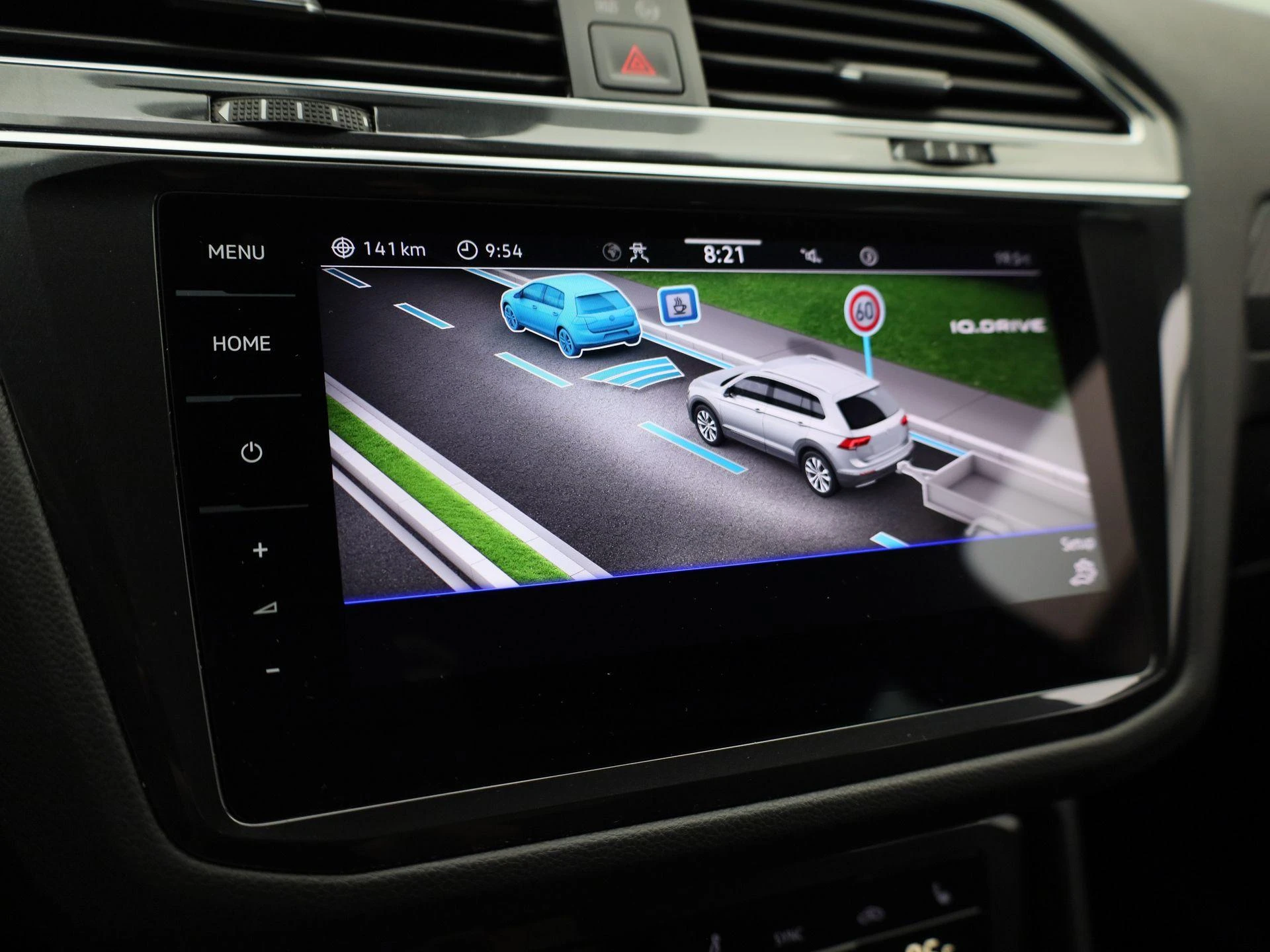 Volkswagen-Tiguan-image-25