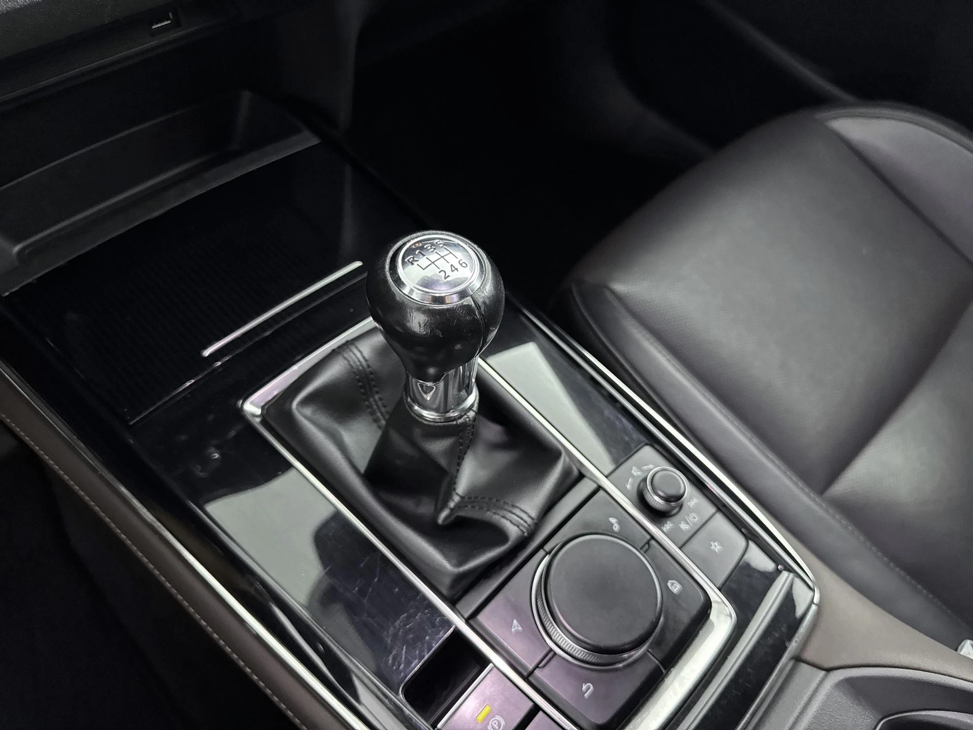 Mazda-CX-30-image-12