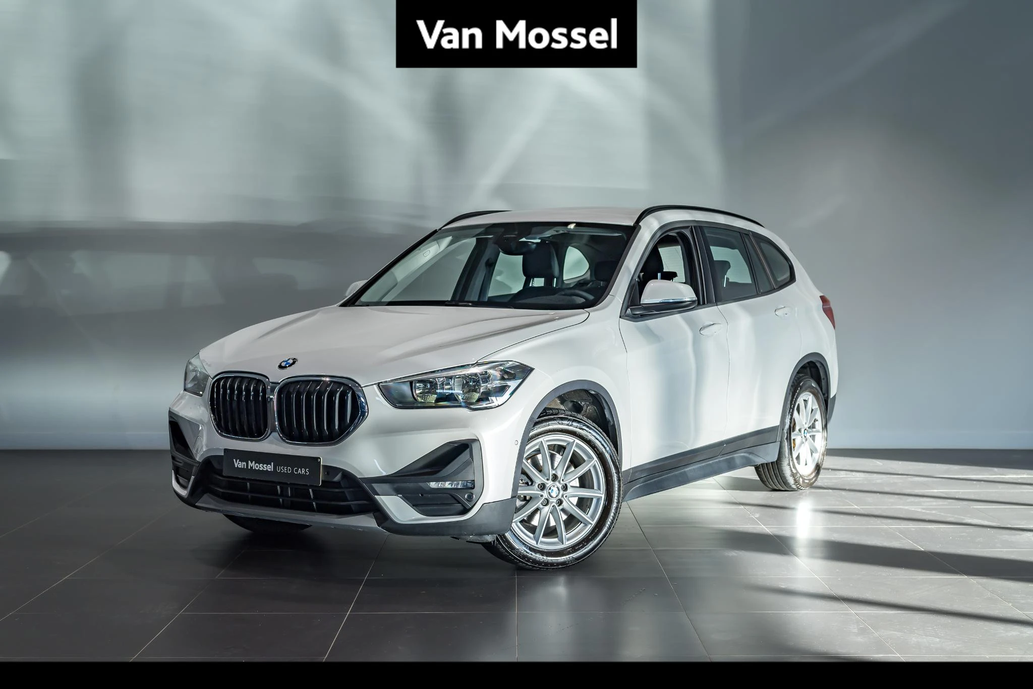 BMW-X1-image-0