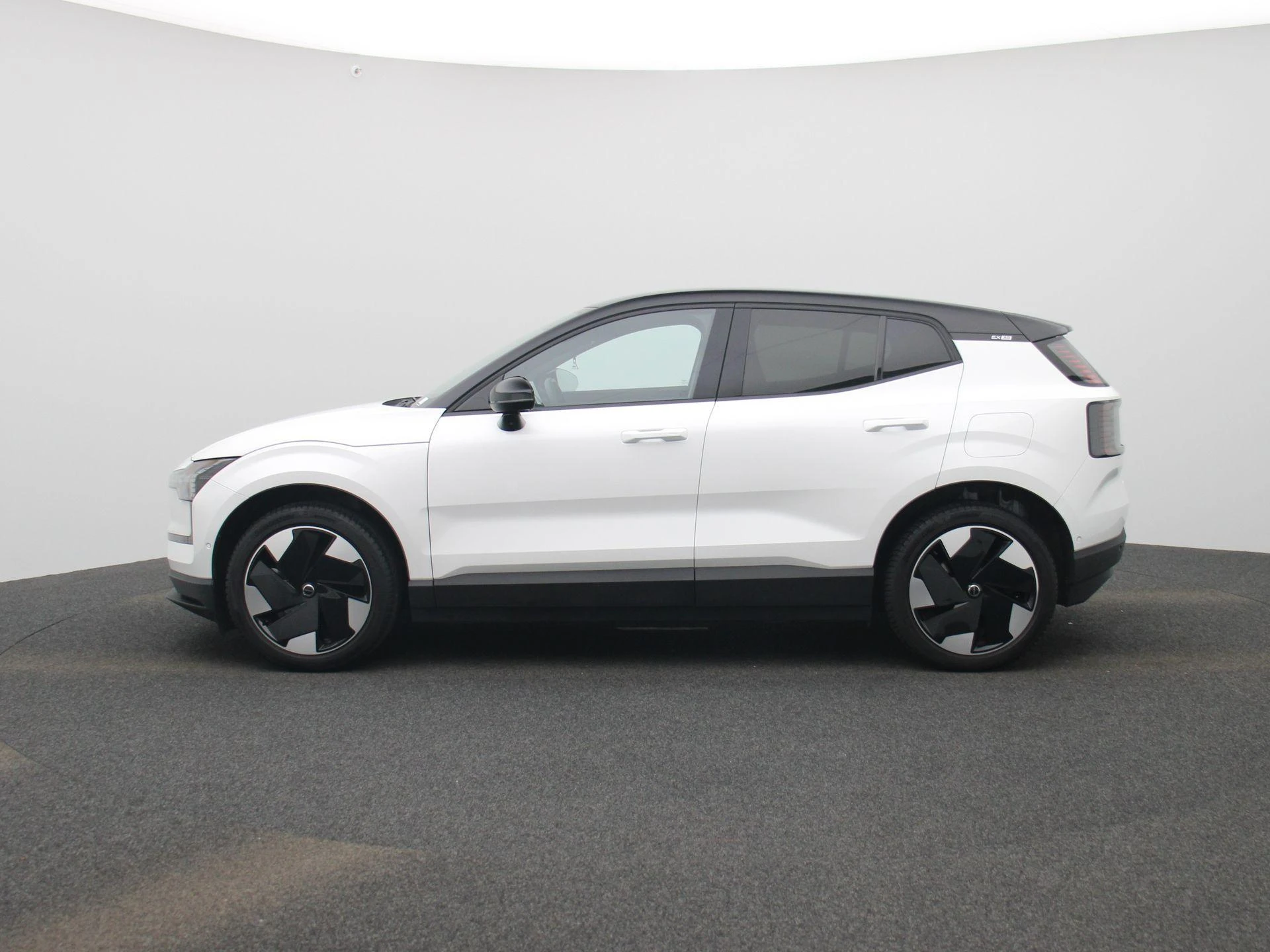 Volvo-EX30-image-3