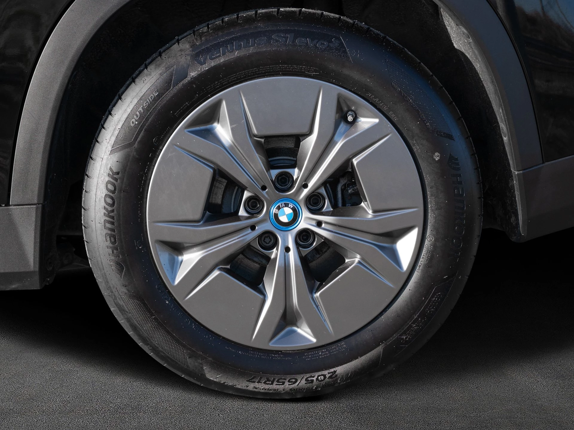 BMW iX1 xDrive30. Sitzheizung.Navi