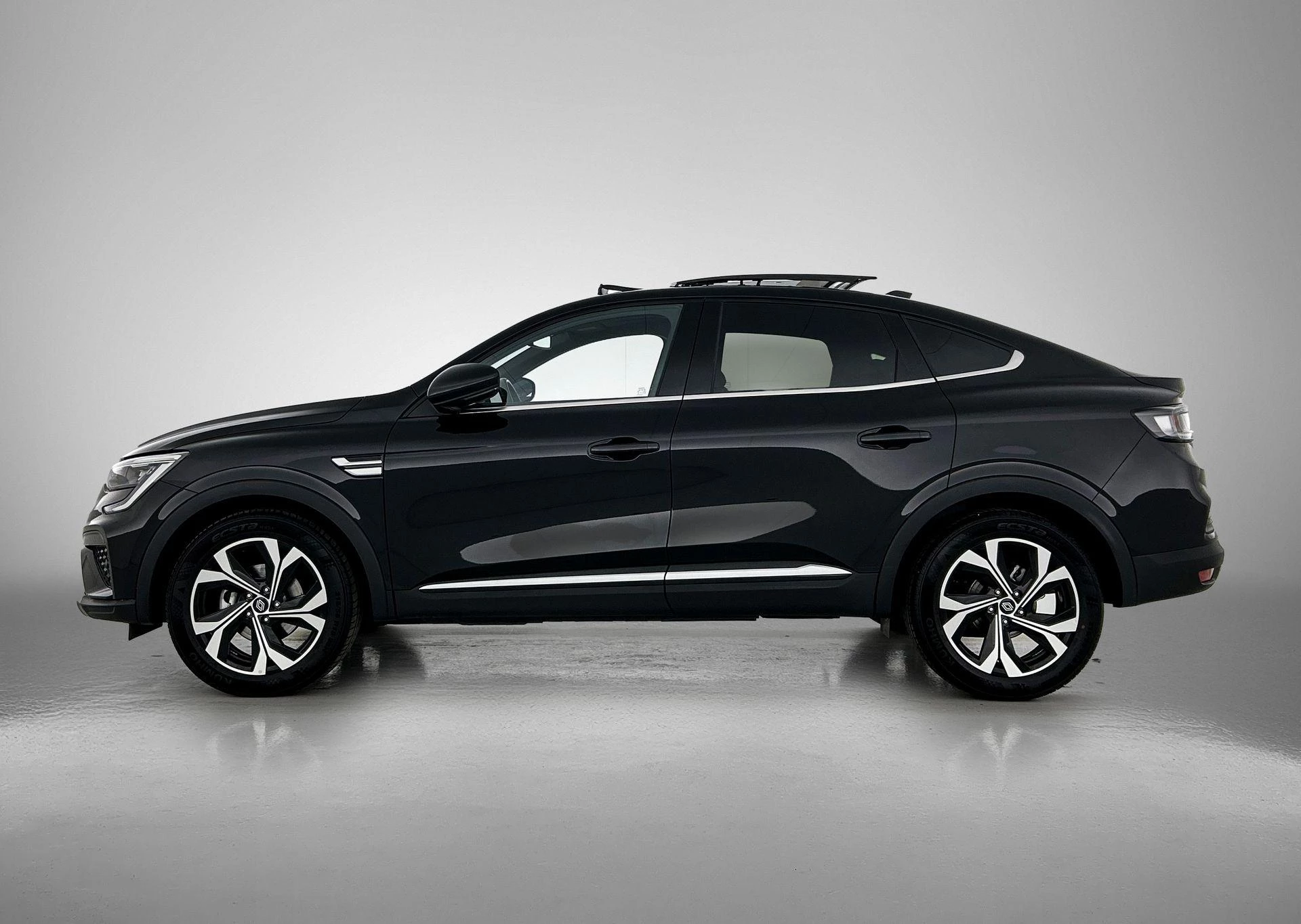 Renault-Arkana-image-1