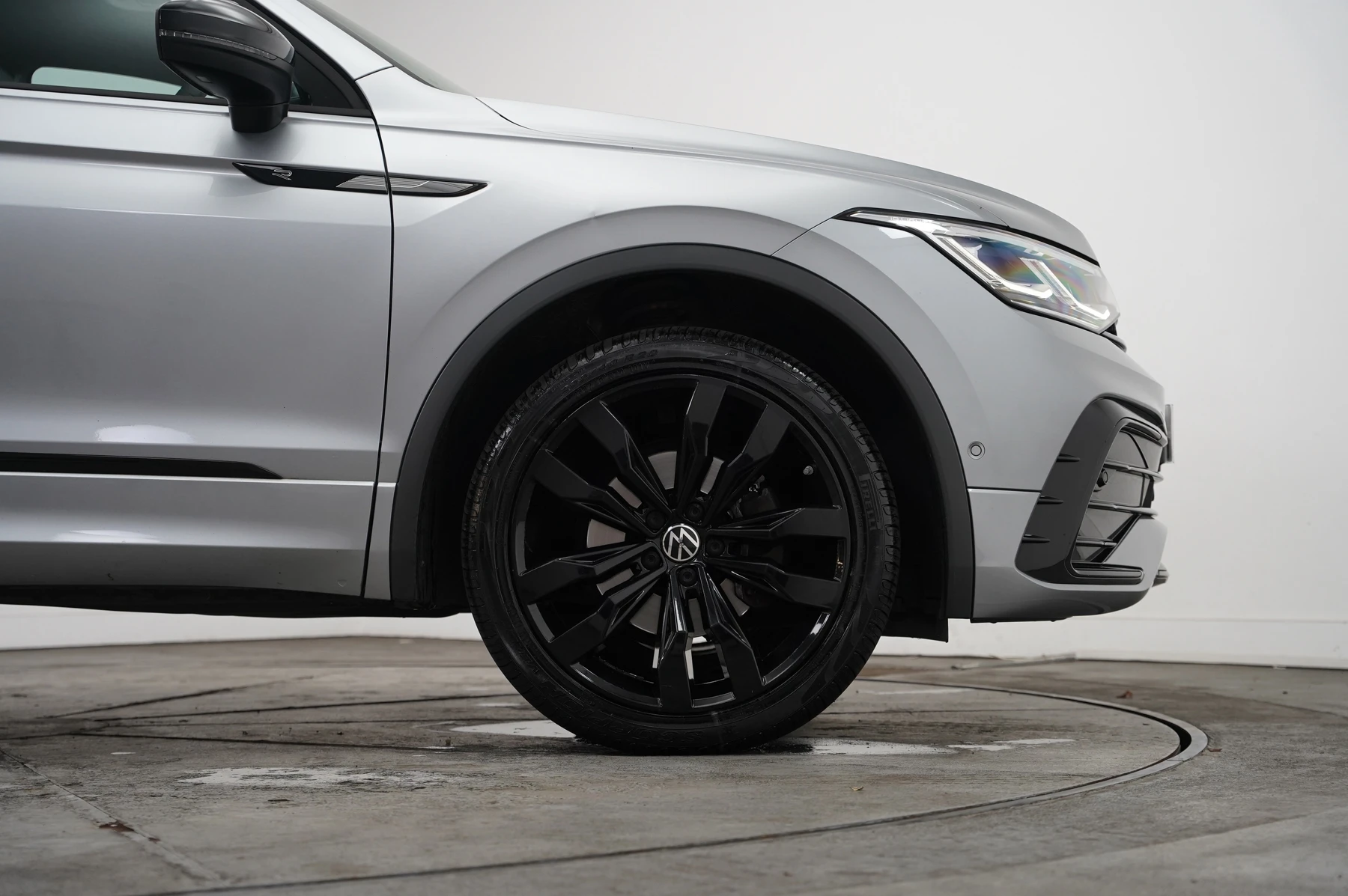 Volkswagen-Tiguan Allspace-image-40